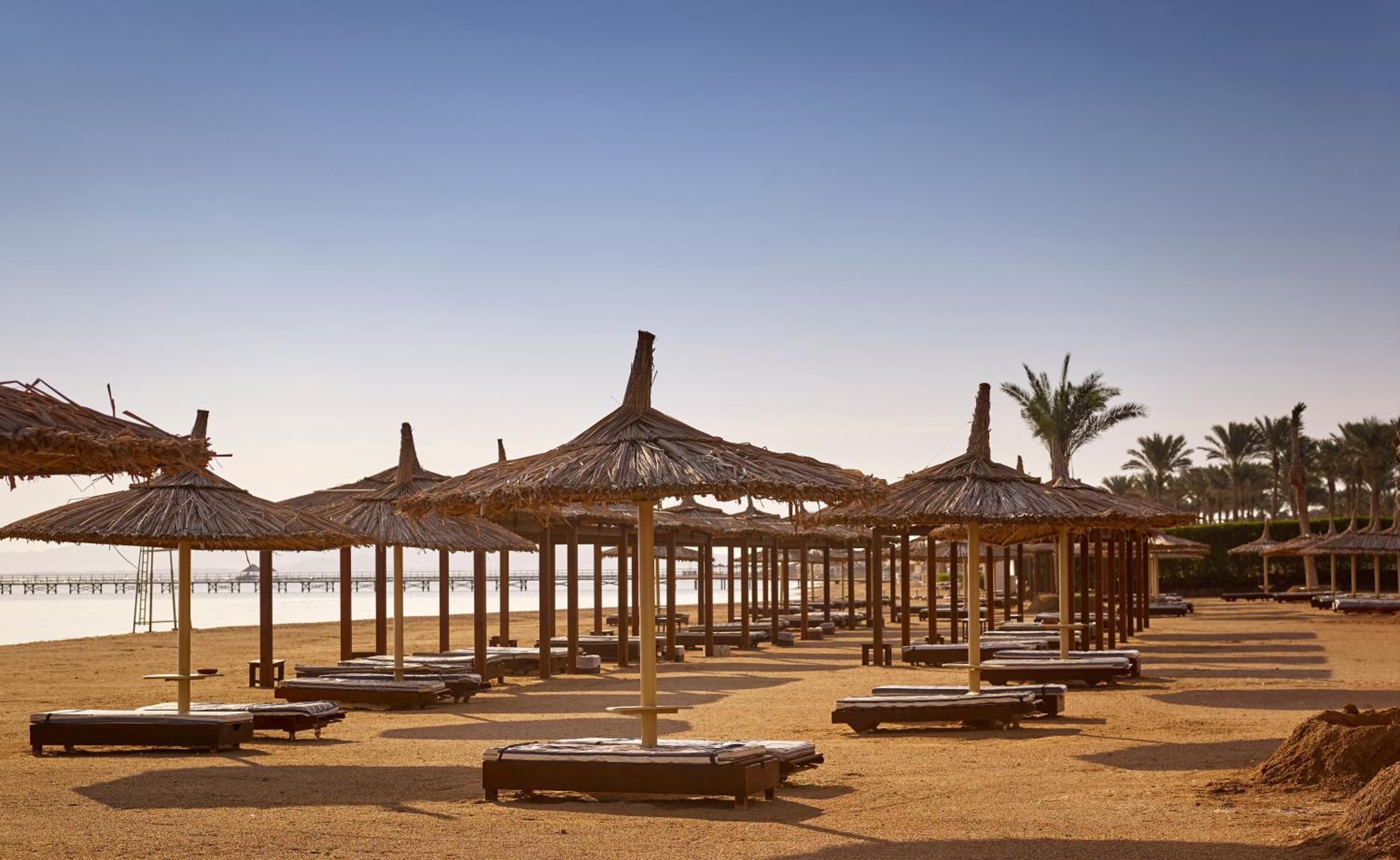 Coral Sea Holiday Resort & Aqua Park