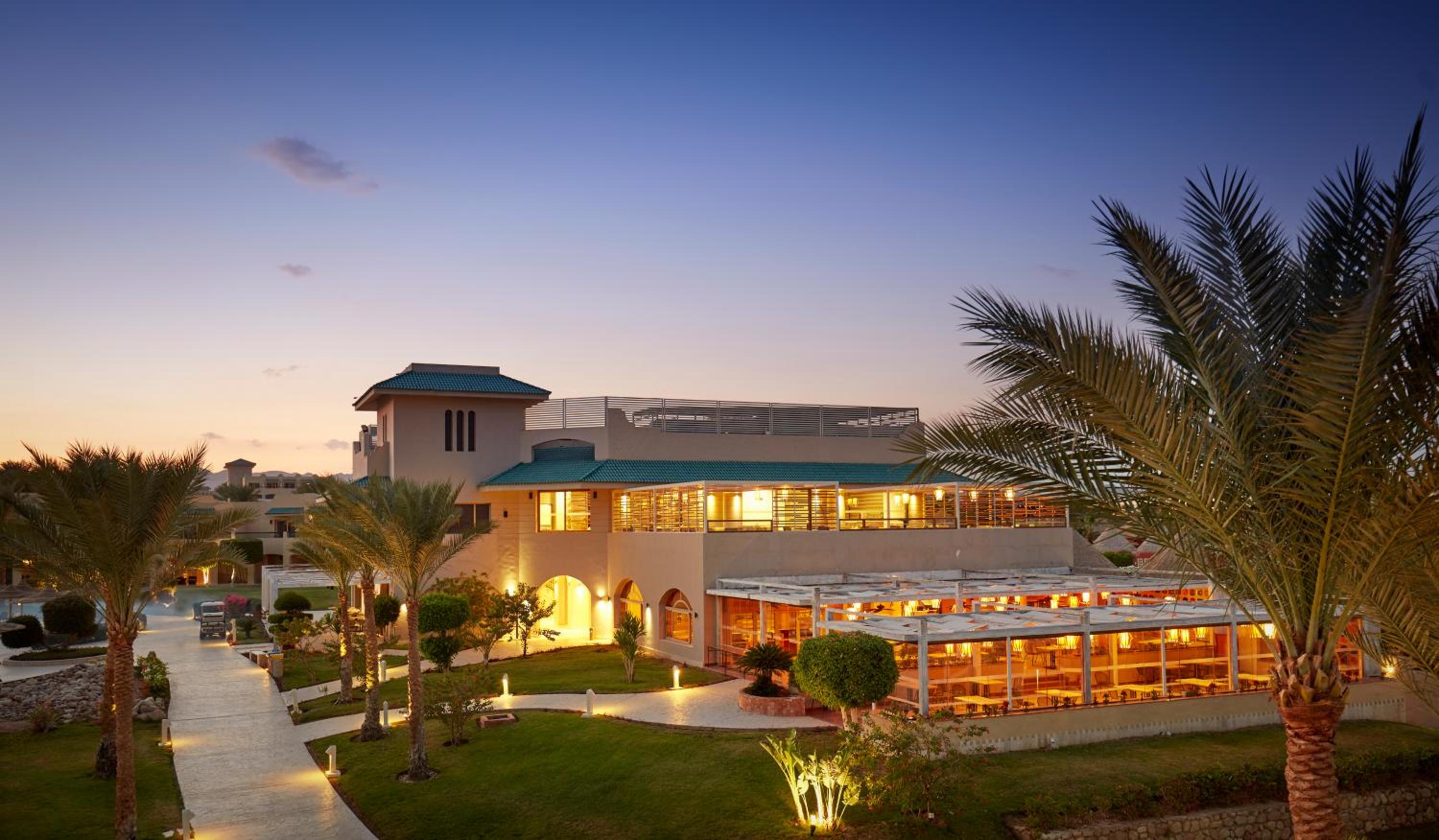 Coral Sea Holiday Resort & Aqua Park