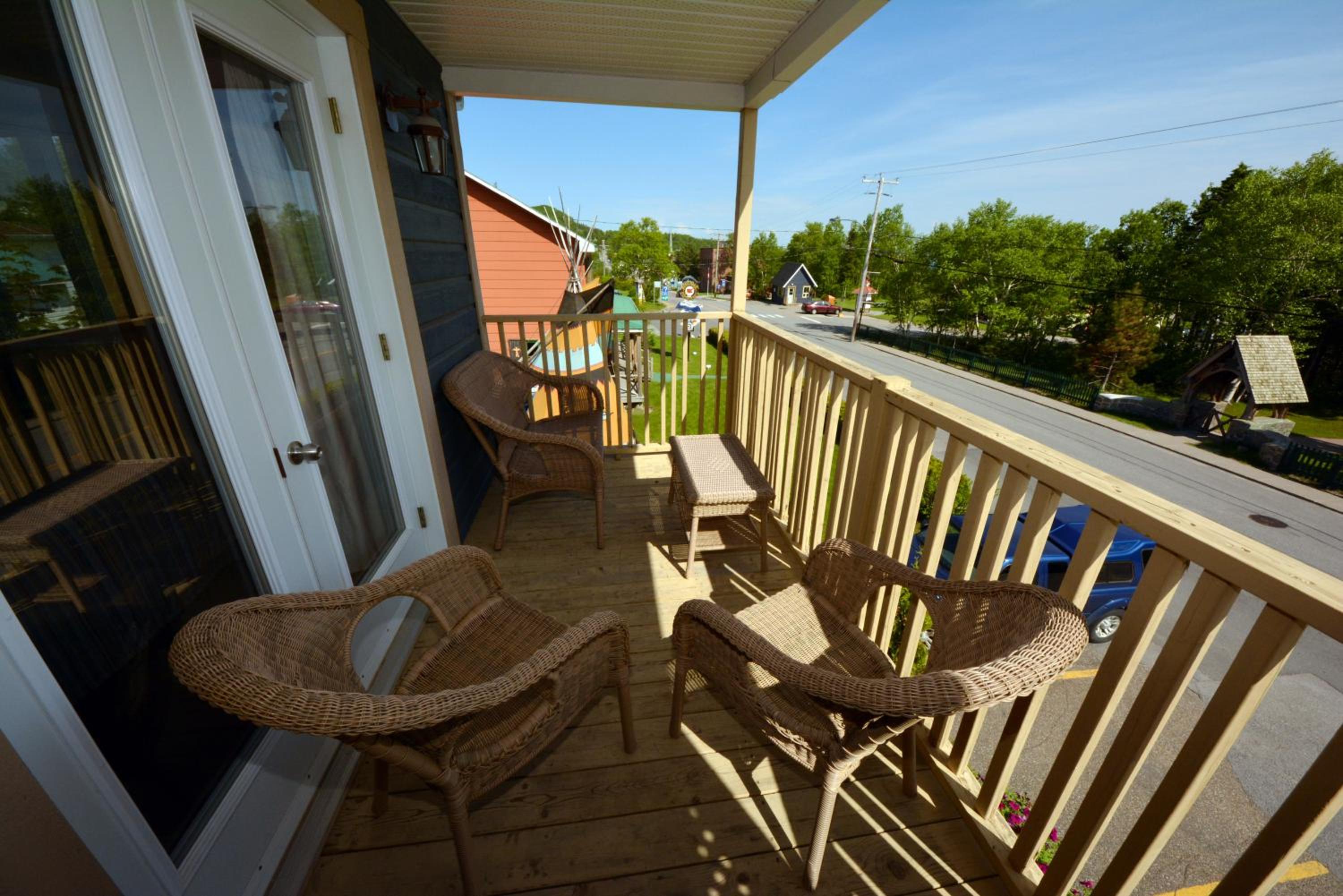 balcony