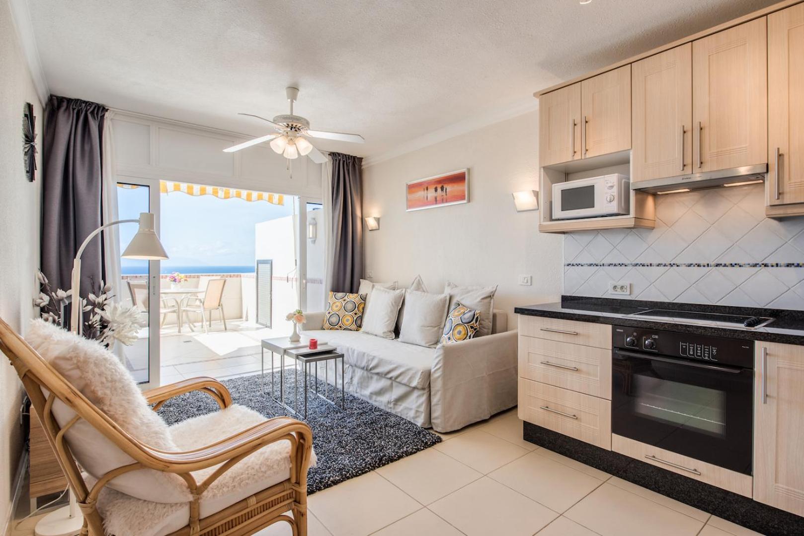 Santiago del Teide Vacations - Jacaranda suite - Property Image 4