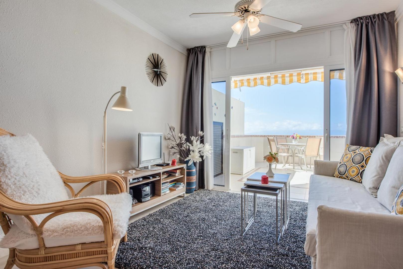 Santiago del Teide Vacations - Jacaranda suite - Property Image 2