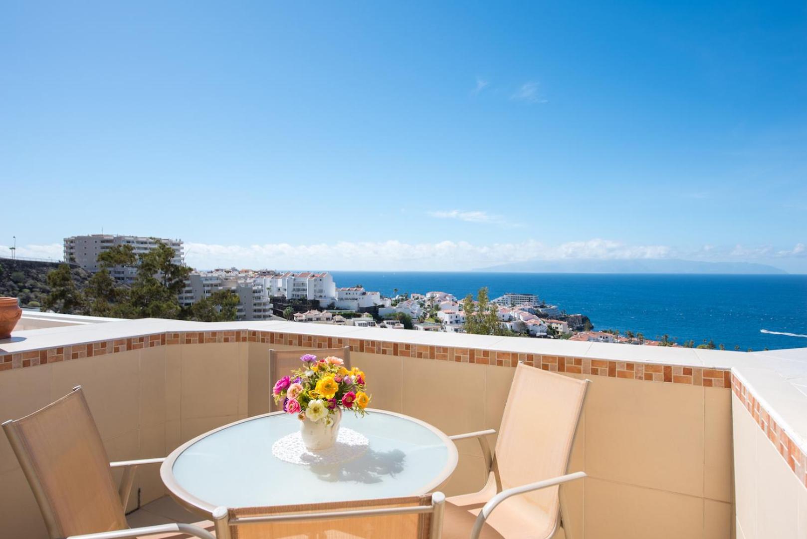 Santiago del Teide Vacations - Jacaranda suite - Property Image 12