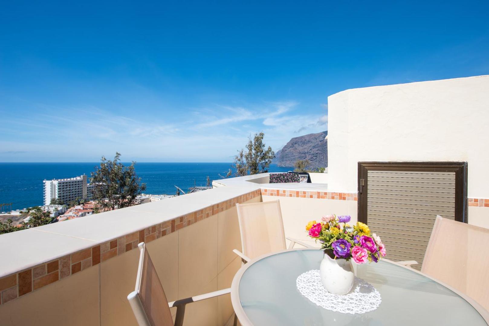 Santiago del Teide Vacations - Jacaranda suite - Property Image 5