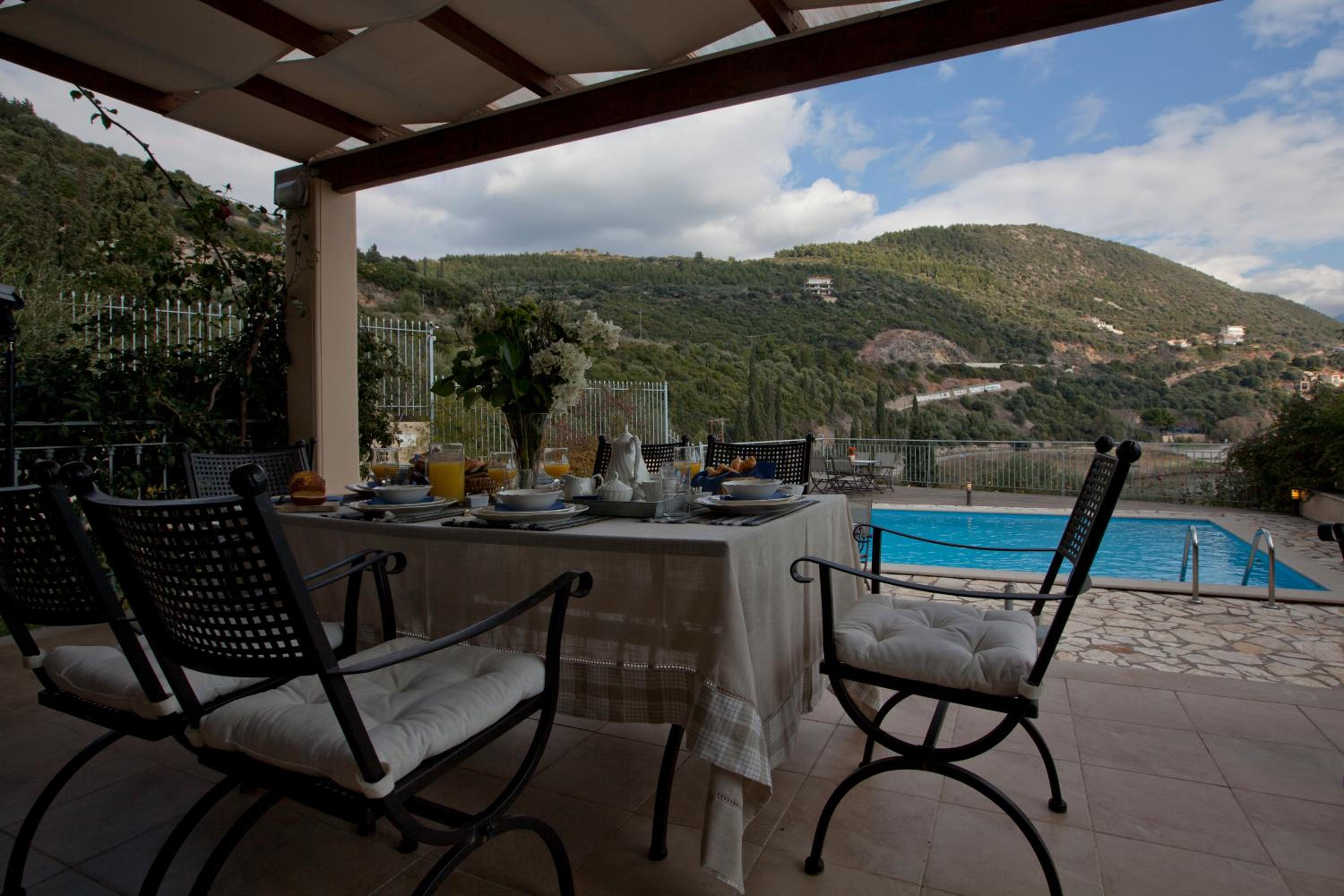 Parathalasso Villas