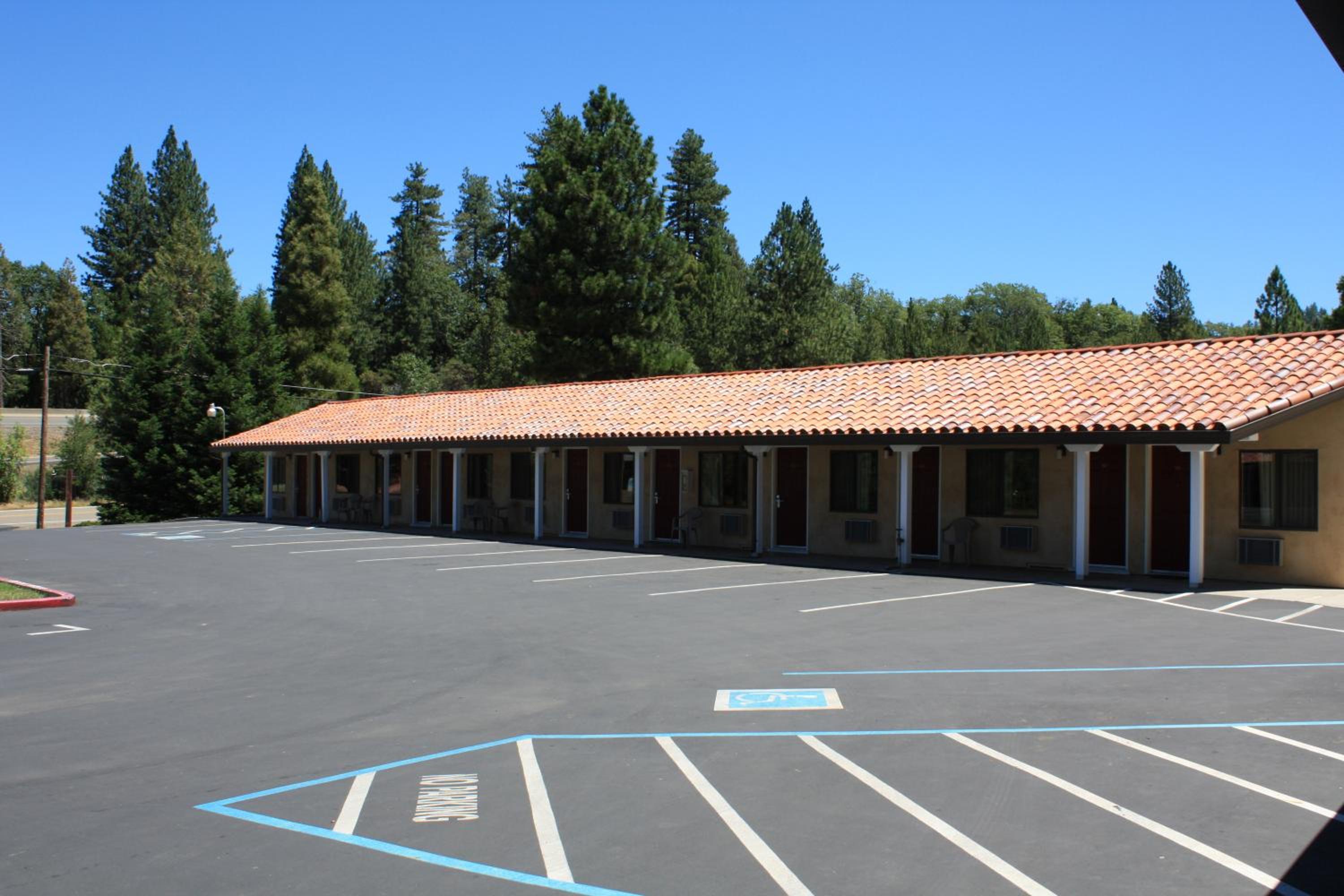 Gold Trail Motor Lodge