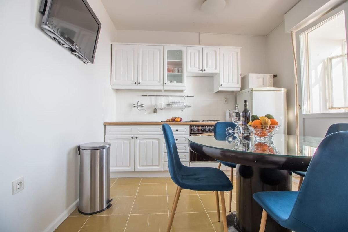 LEILANI -Stunning view apartment near the center! view 2