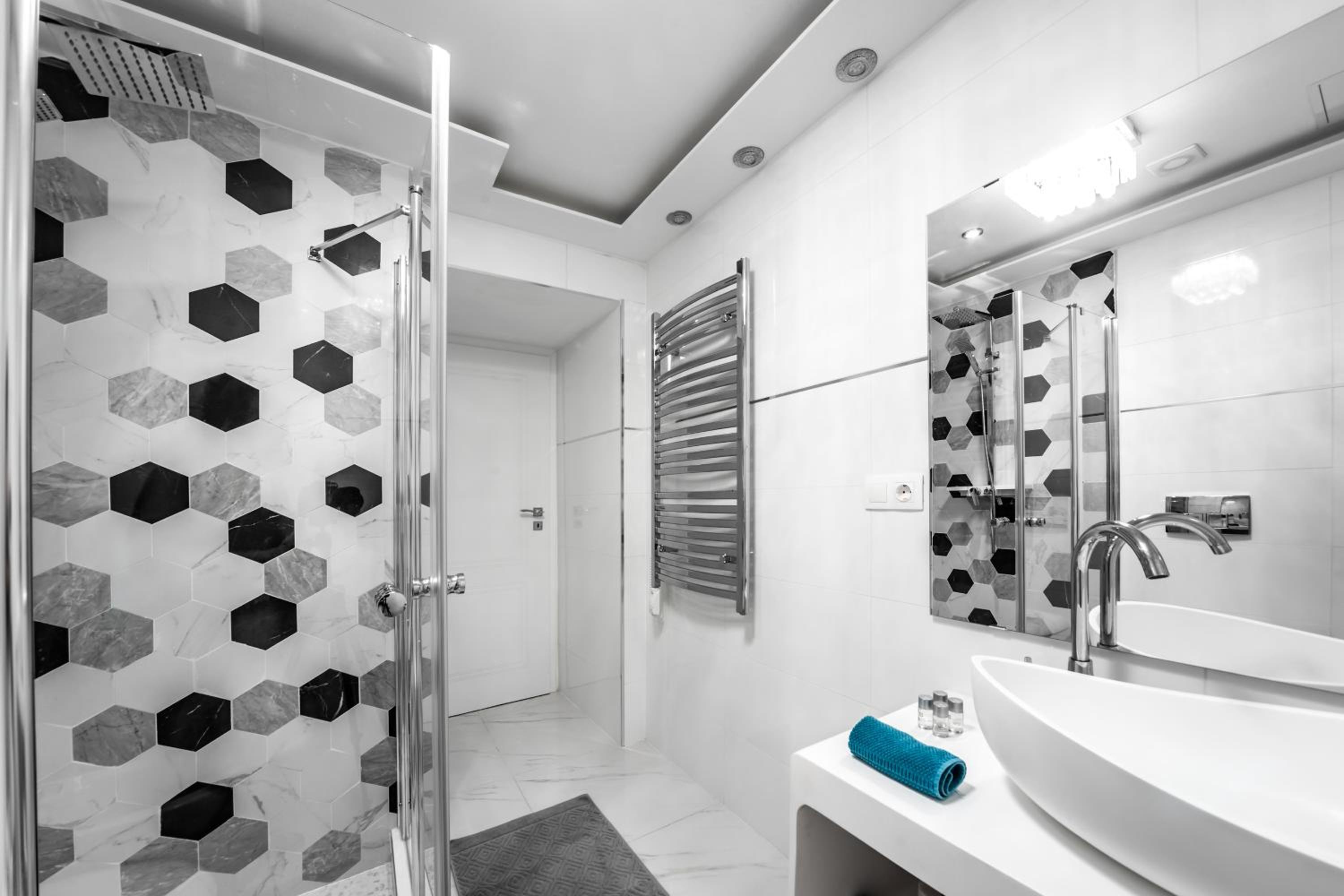 Central Elegance Aircon Apartment view 5