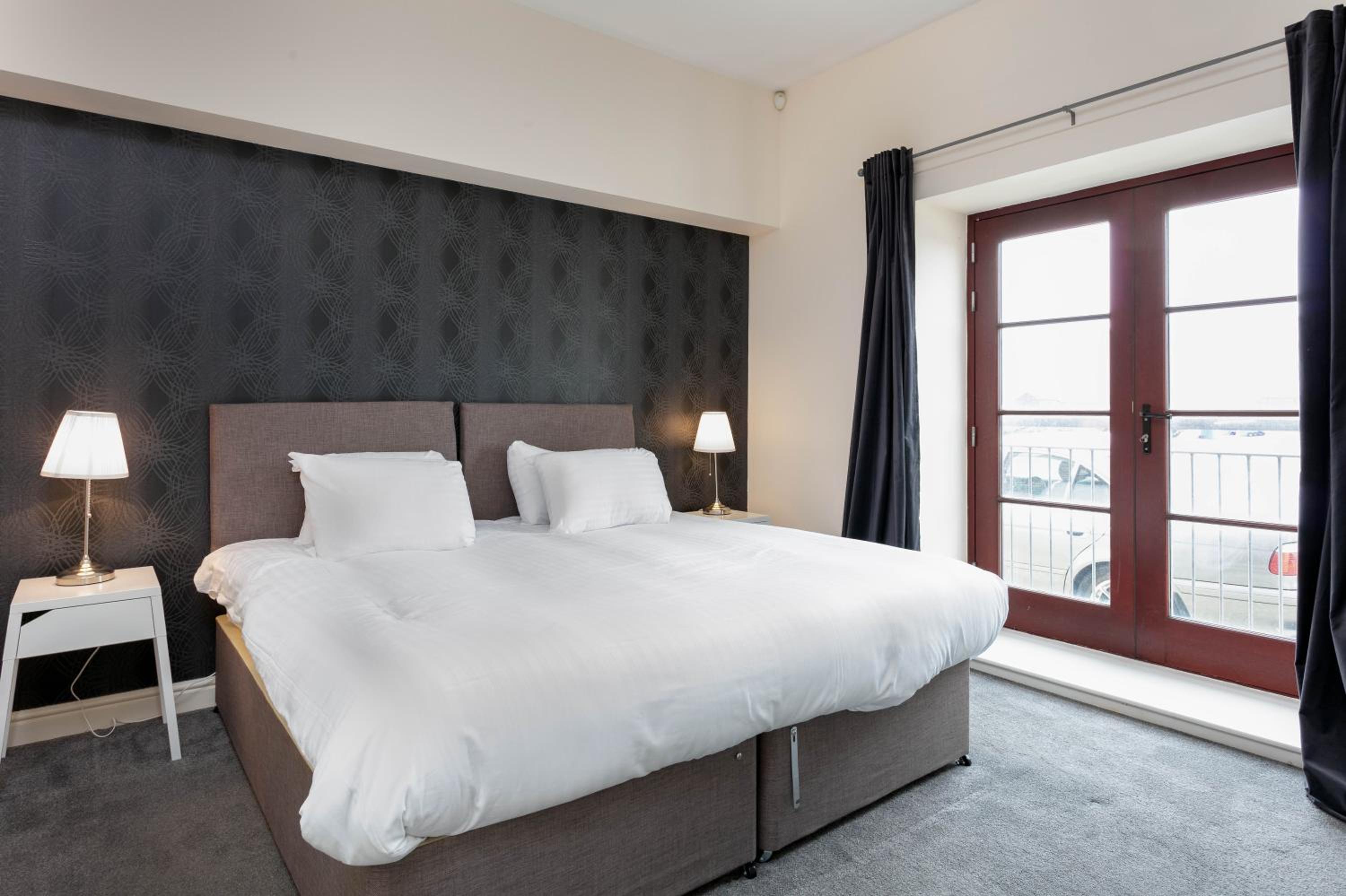 Granary Suite No3 - Donnini Apartments view 3