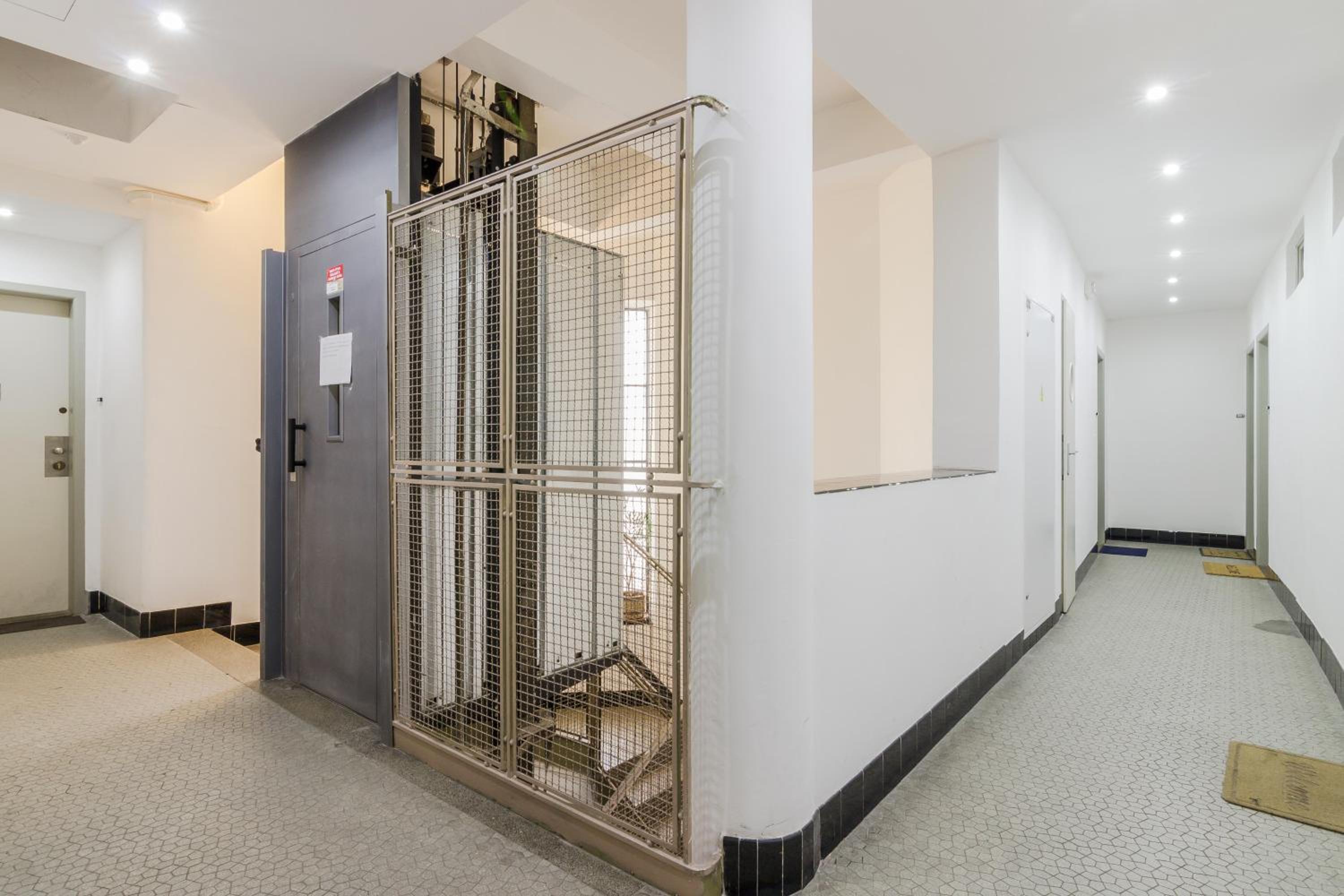 Old Town Studio Apartment