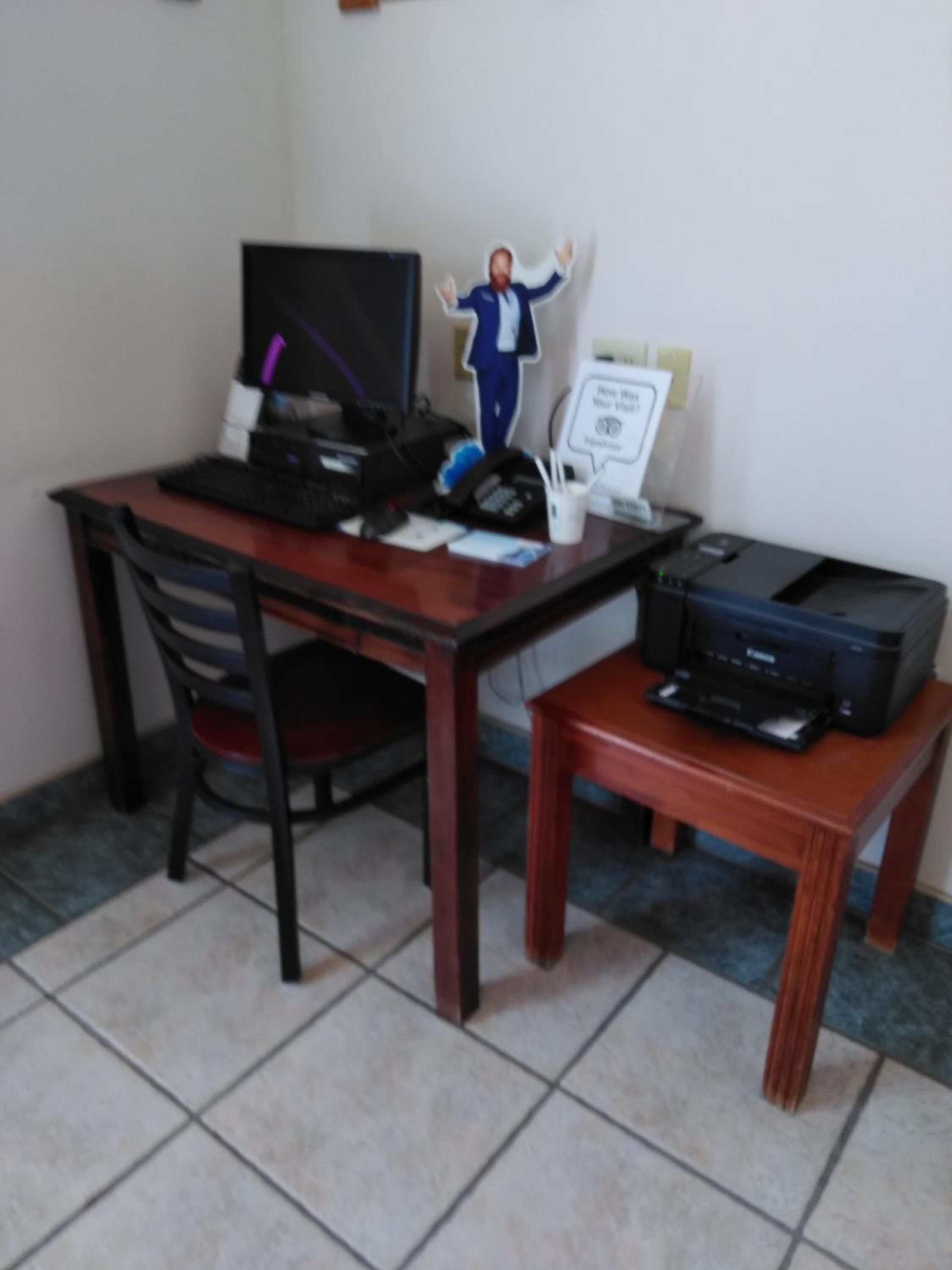 Bishop Vacations - Travelodge by Wyndham Bishop - Property Image 9