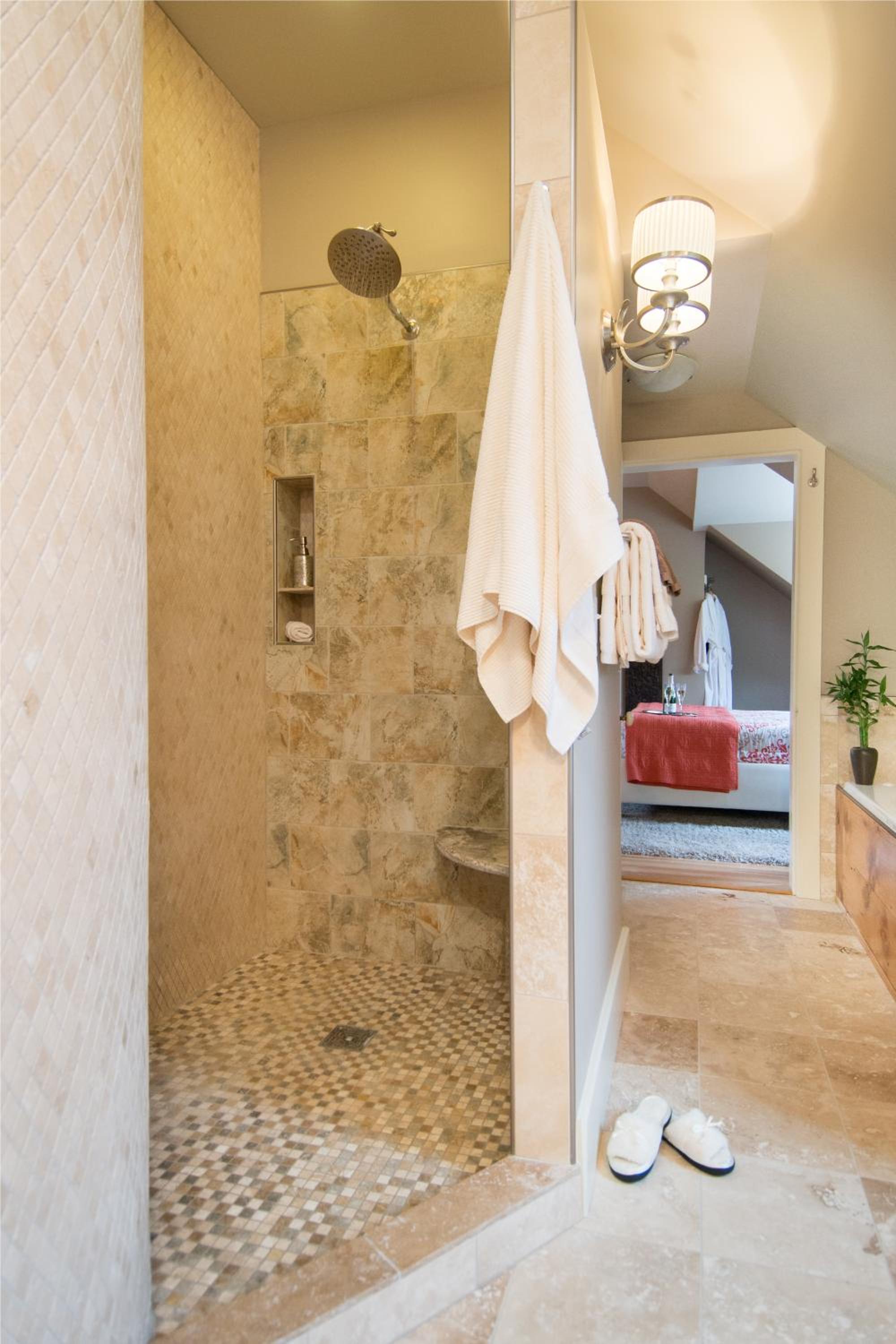 Gothic Eves Inn and Spa Bed and Breakfast