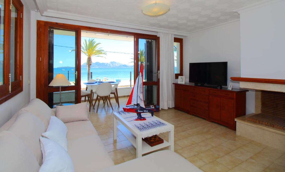 FAMILY SEAFRONT APT FANTASTIC SEAVIEW photo 5