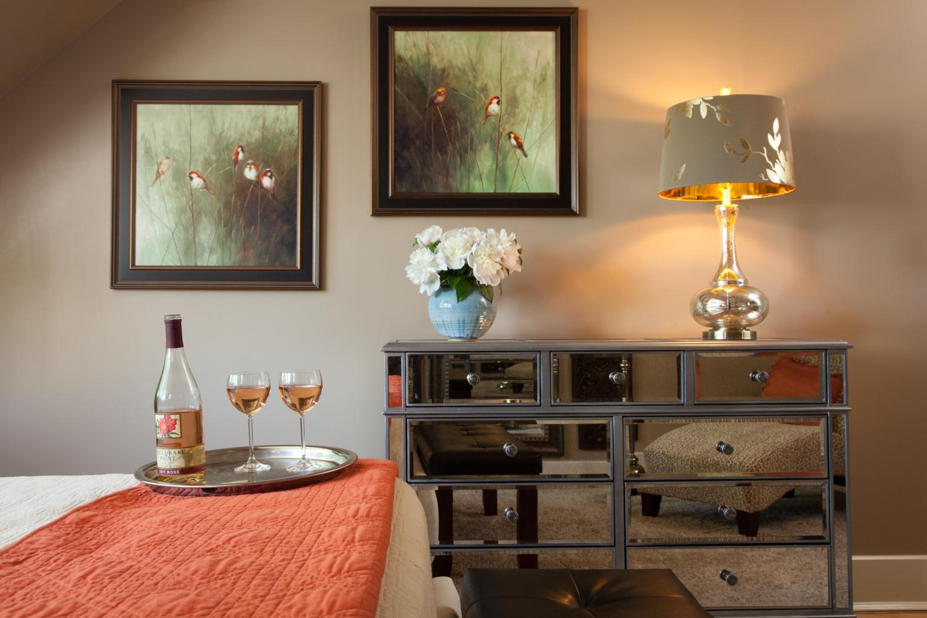 Gothic Eves Inn and Spa Bed and Breakfast