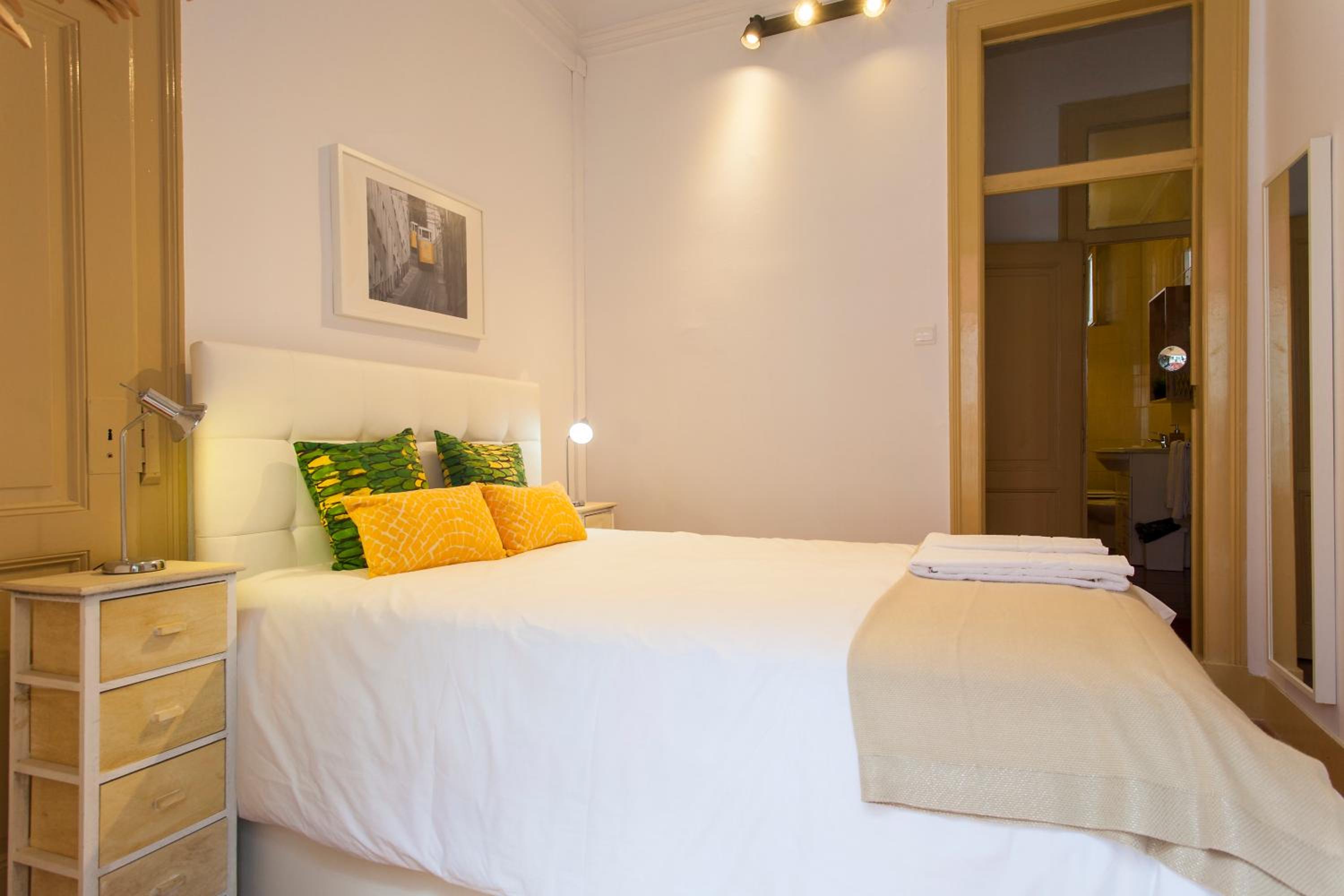 Coliseu by Central Hill Apartments view 5