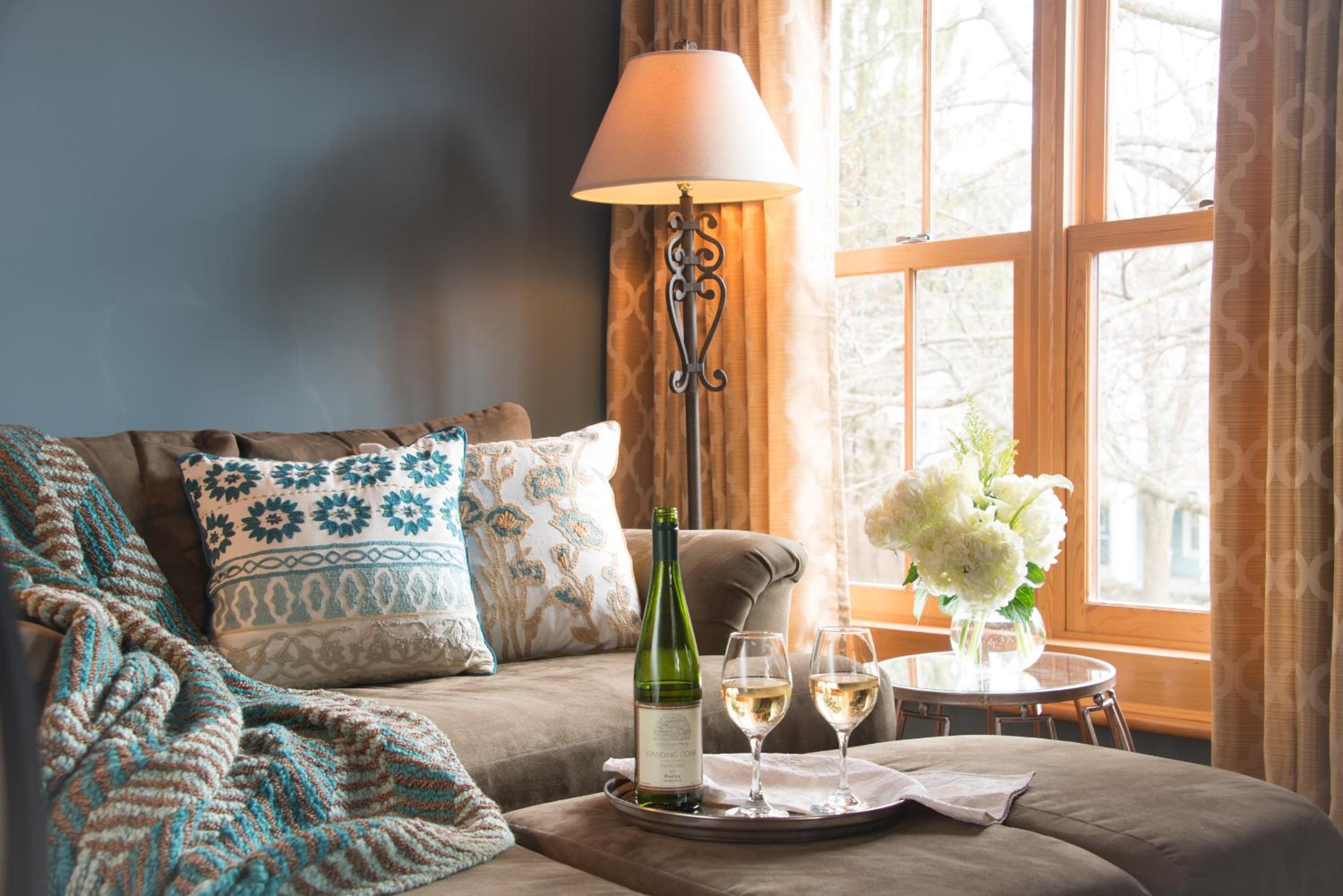 Gothic Eves Inn and Spa Bed and Breakfast