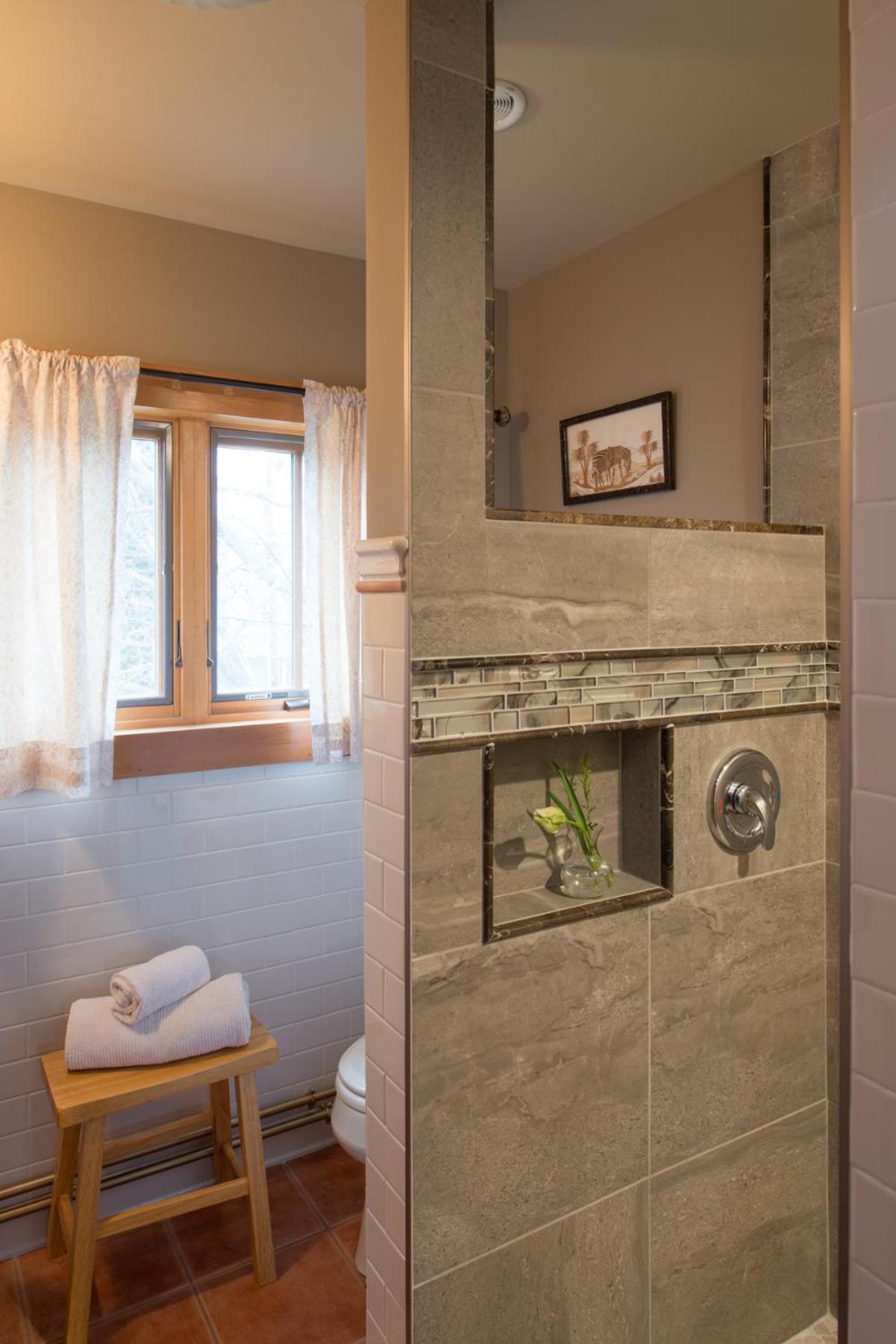 Gothic Eves Inn and Spa Bed and Breakfast