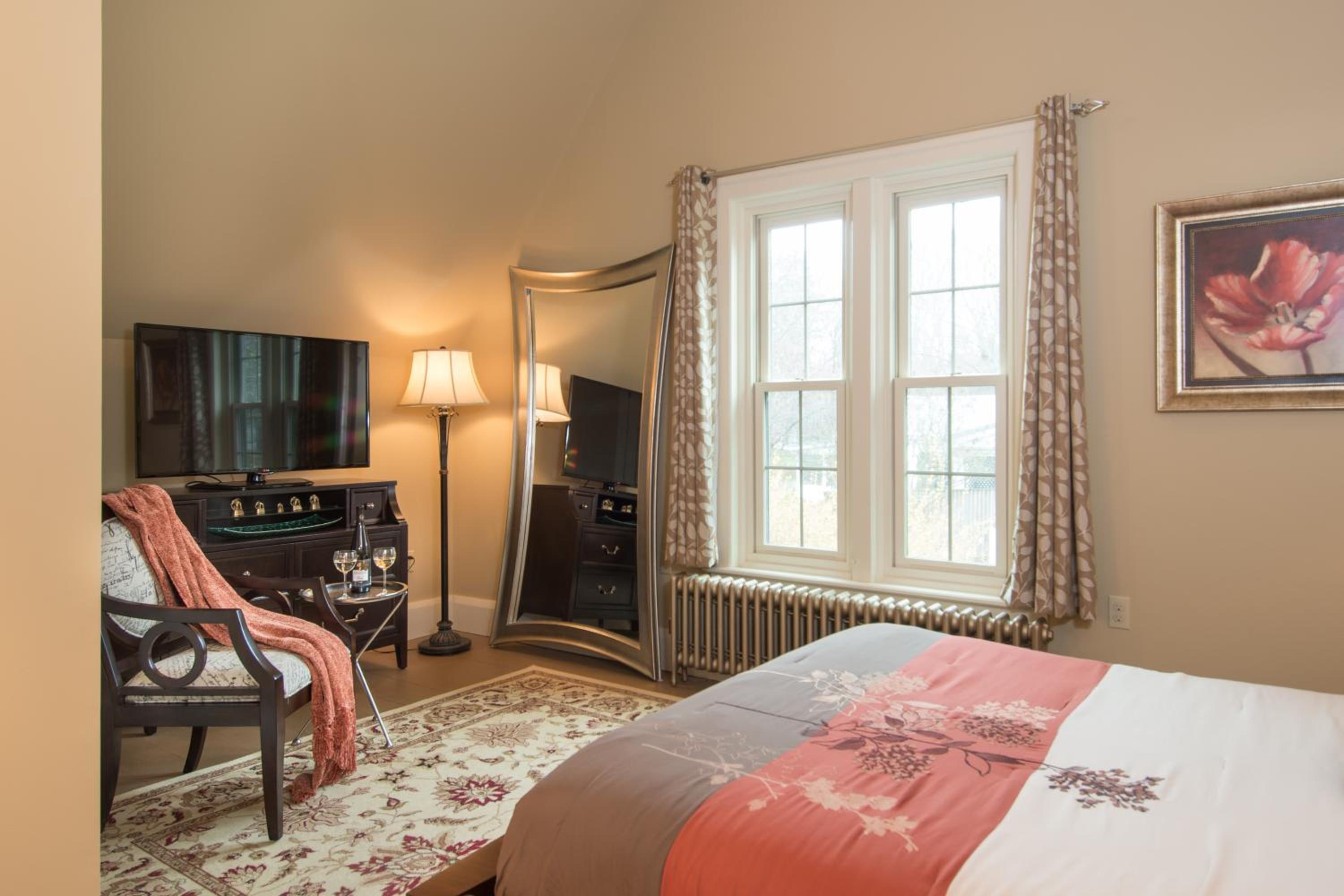 Gothic Eves Inn and Spa Bed and Breakfast
