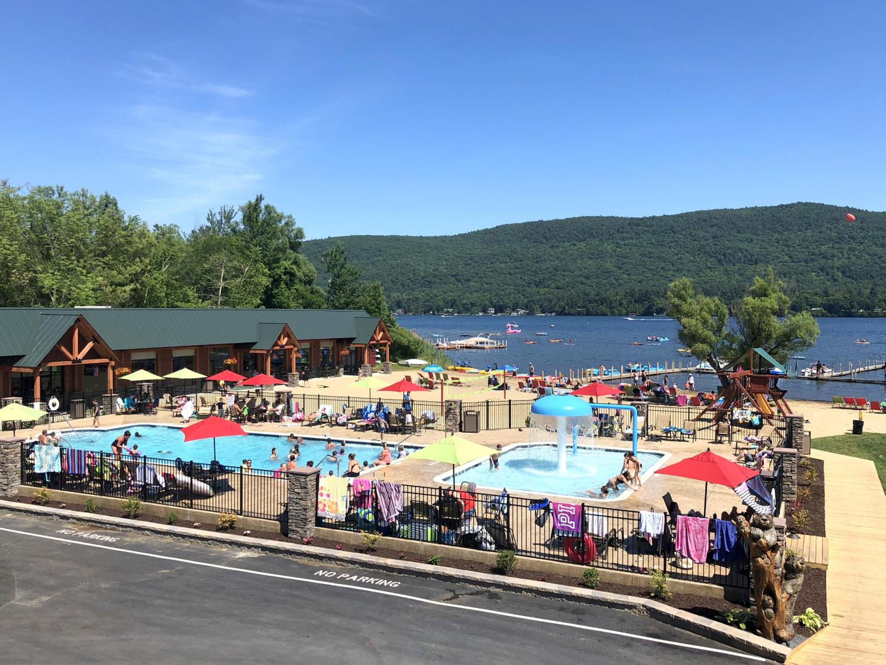 Scotty's Lakeside Resort