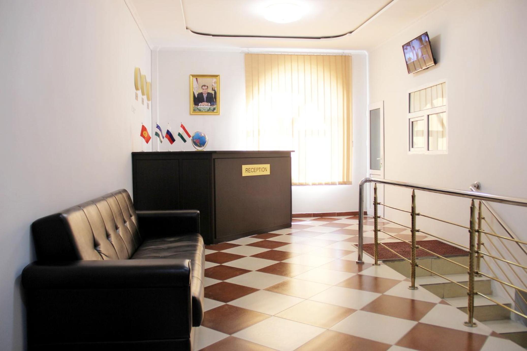 Photo 10