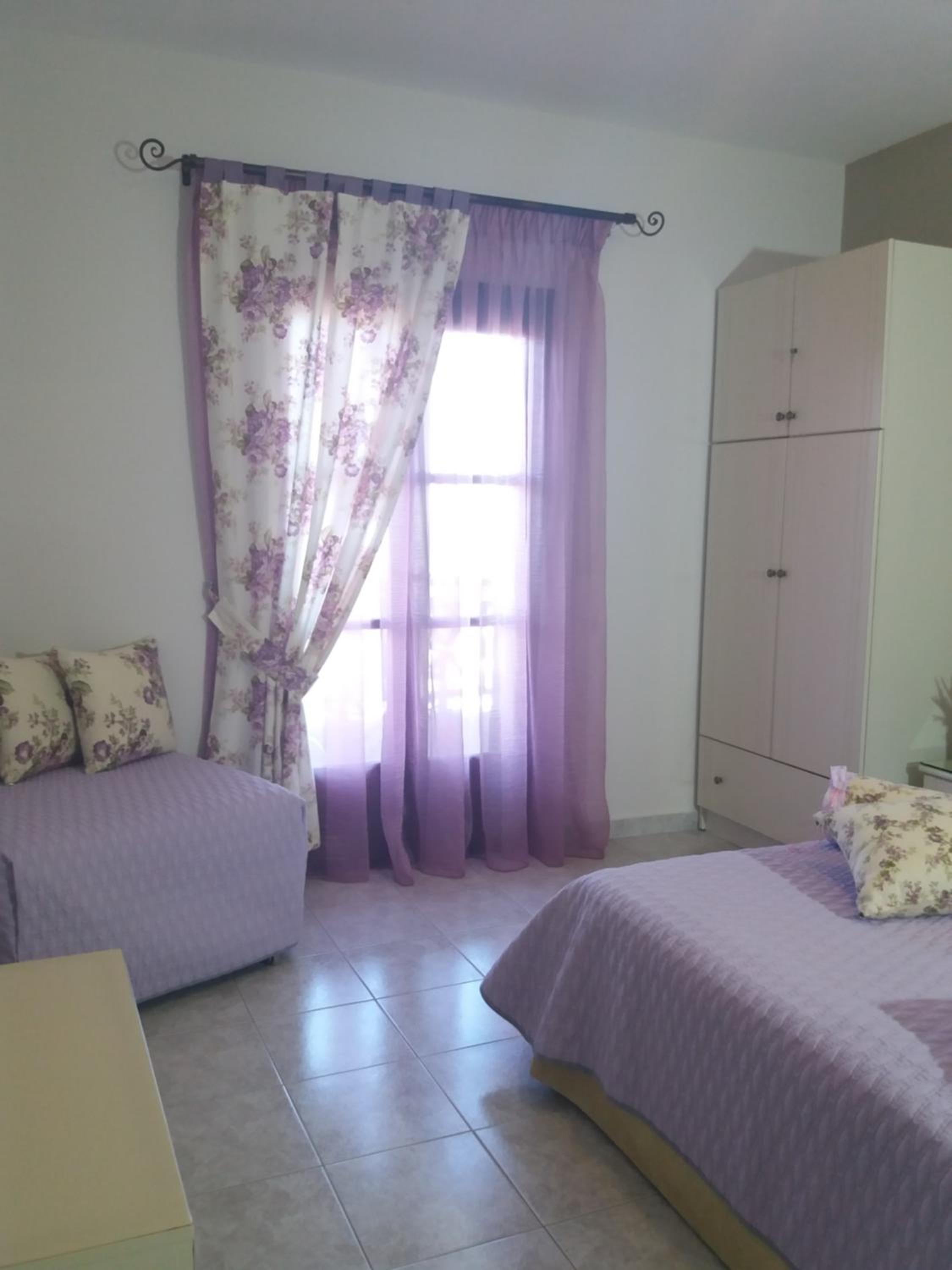 Pansion Irini