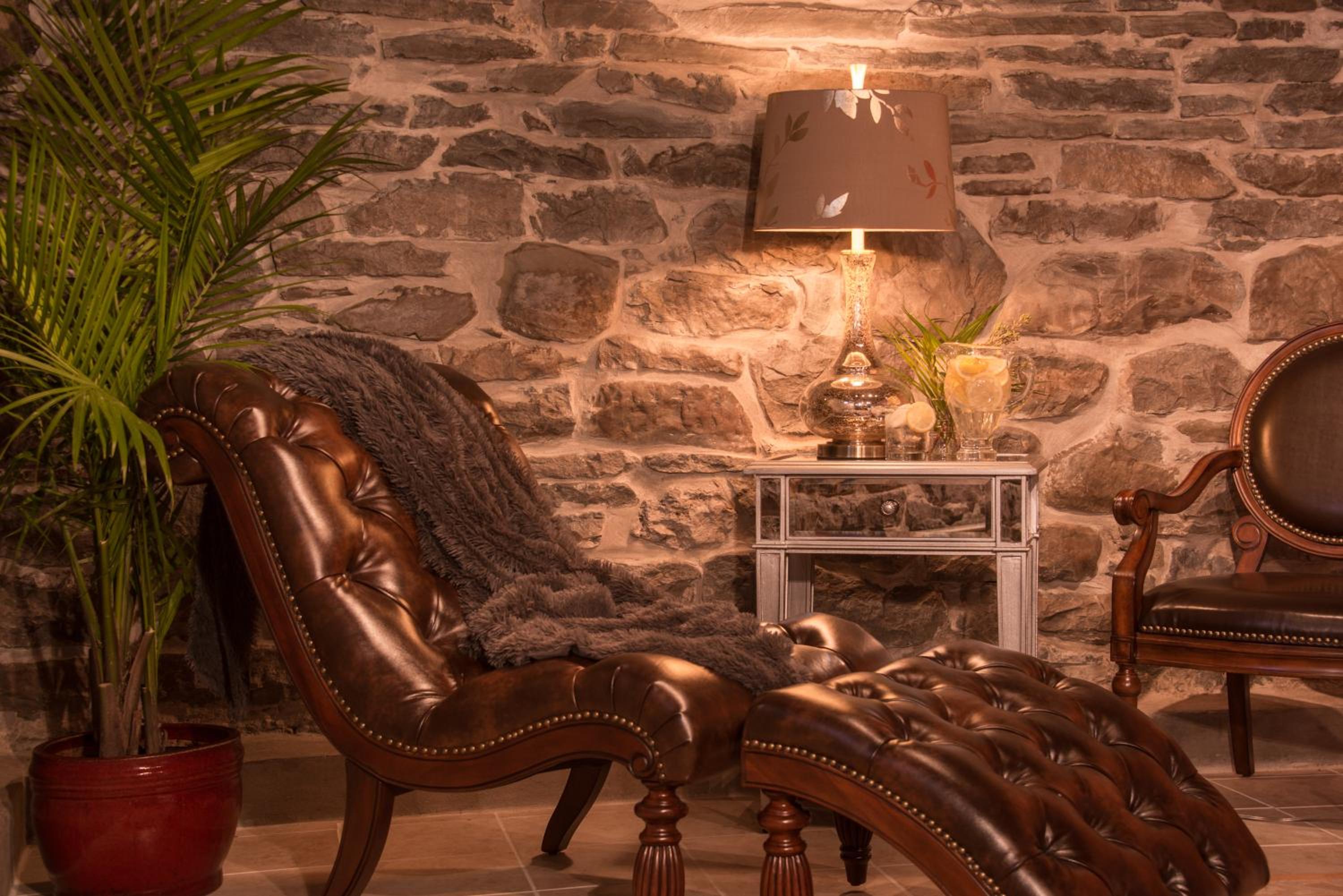 Gothic Eves Inn and Spa Bed and Breakfast