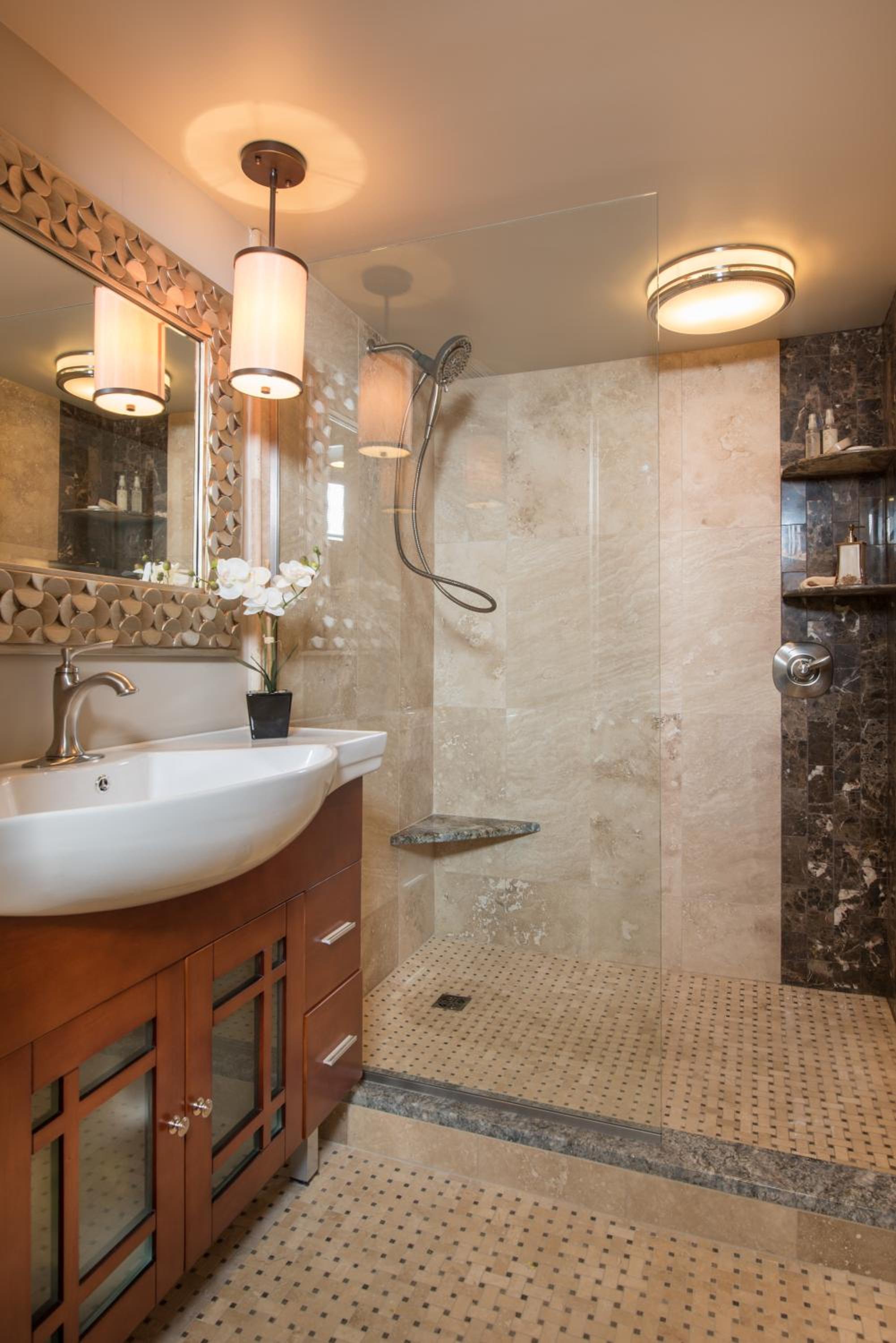 Gothic Eves Inn and Spa Bed and Breakfast