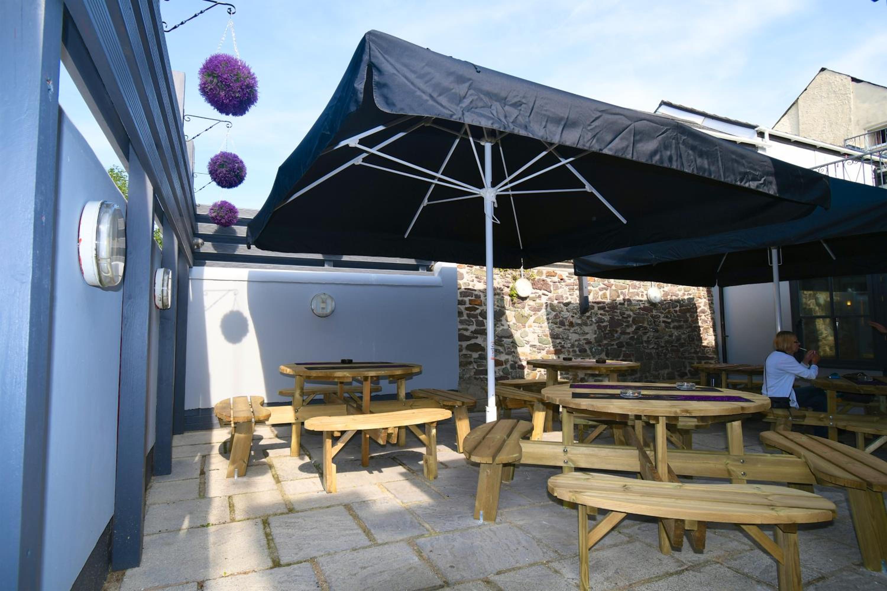 Rose and Crown Hotel view 5