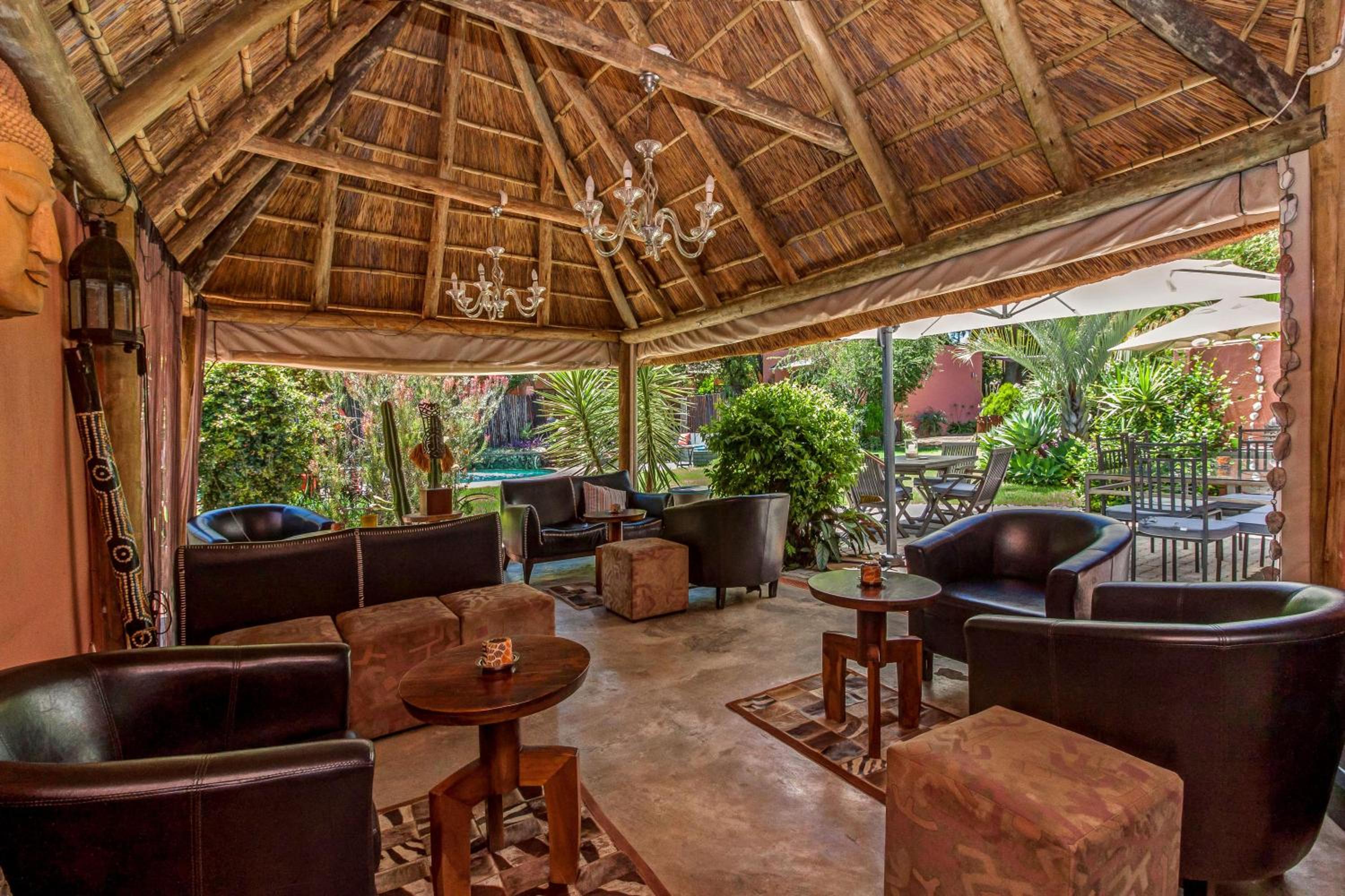 Sitatunga Guest Lodge - Sandton - Airport Shuttle - Solar & Borehole