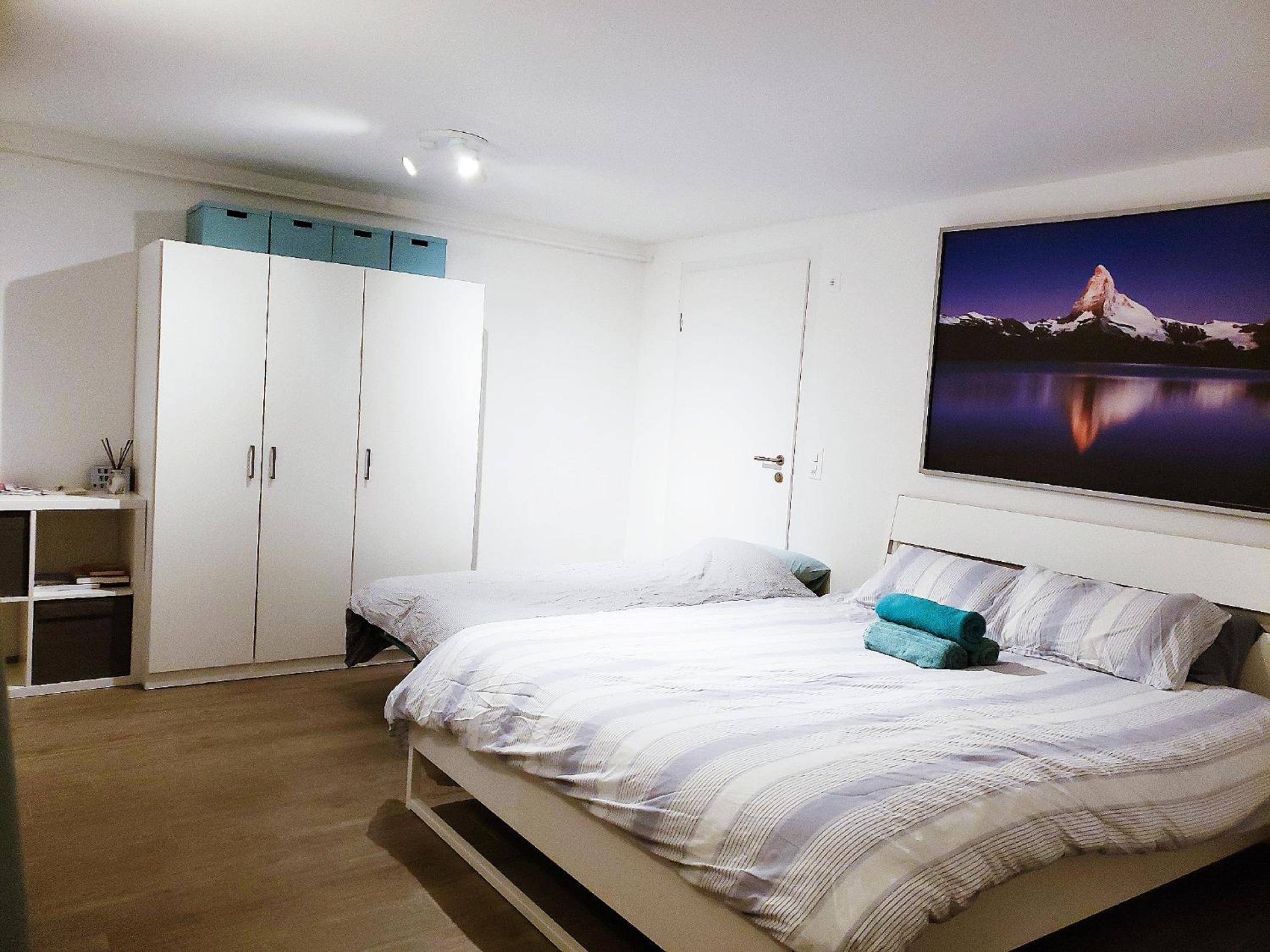Lake View Private Studio