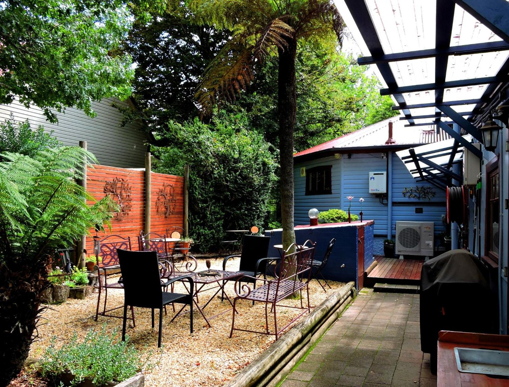 KUBBA ROONGA GUESTHOUSE - Boutique Luxury Peaceful Stay & Gardens - Breakfast included