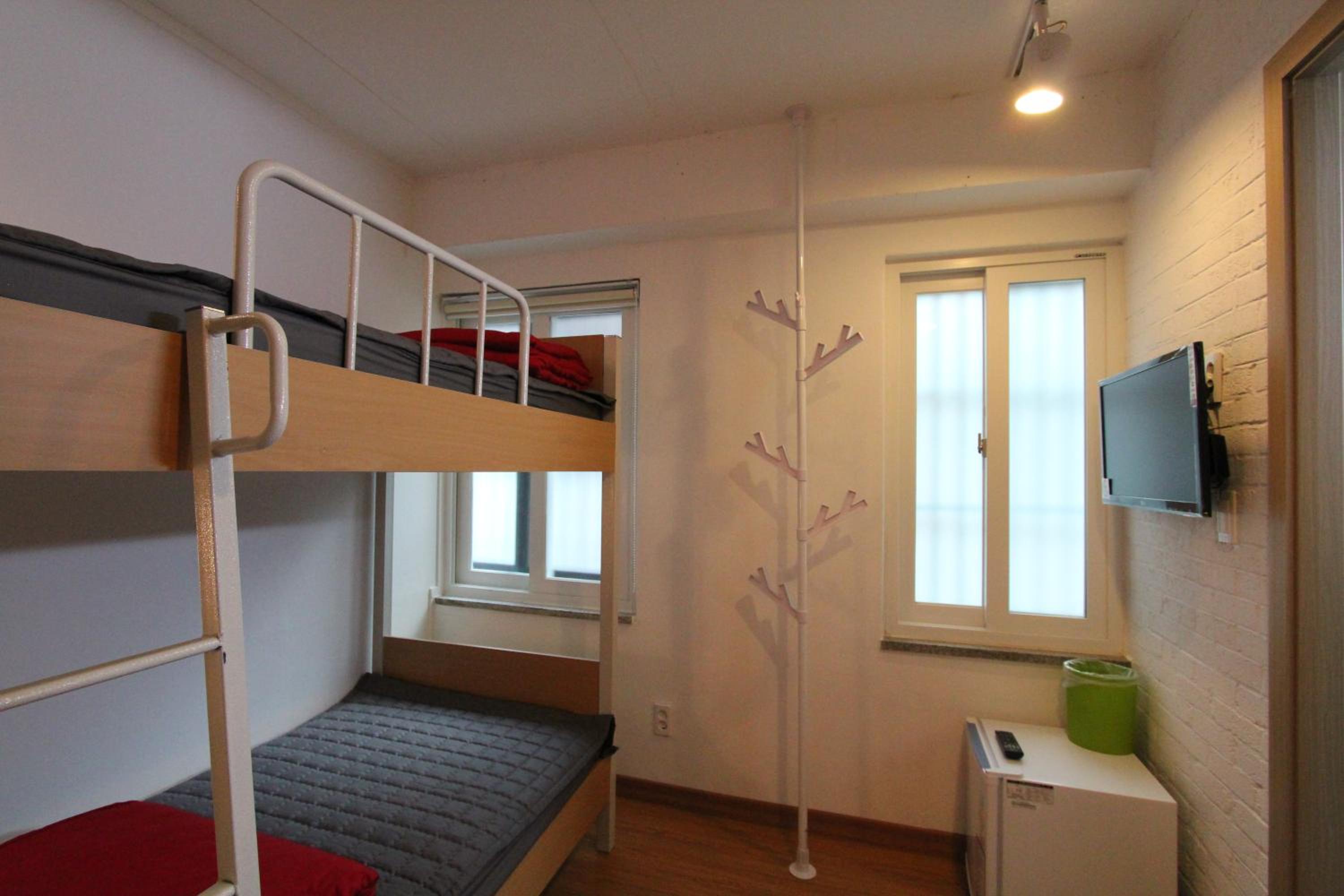 B My Guesthouse