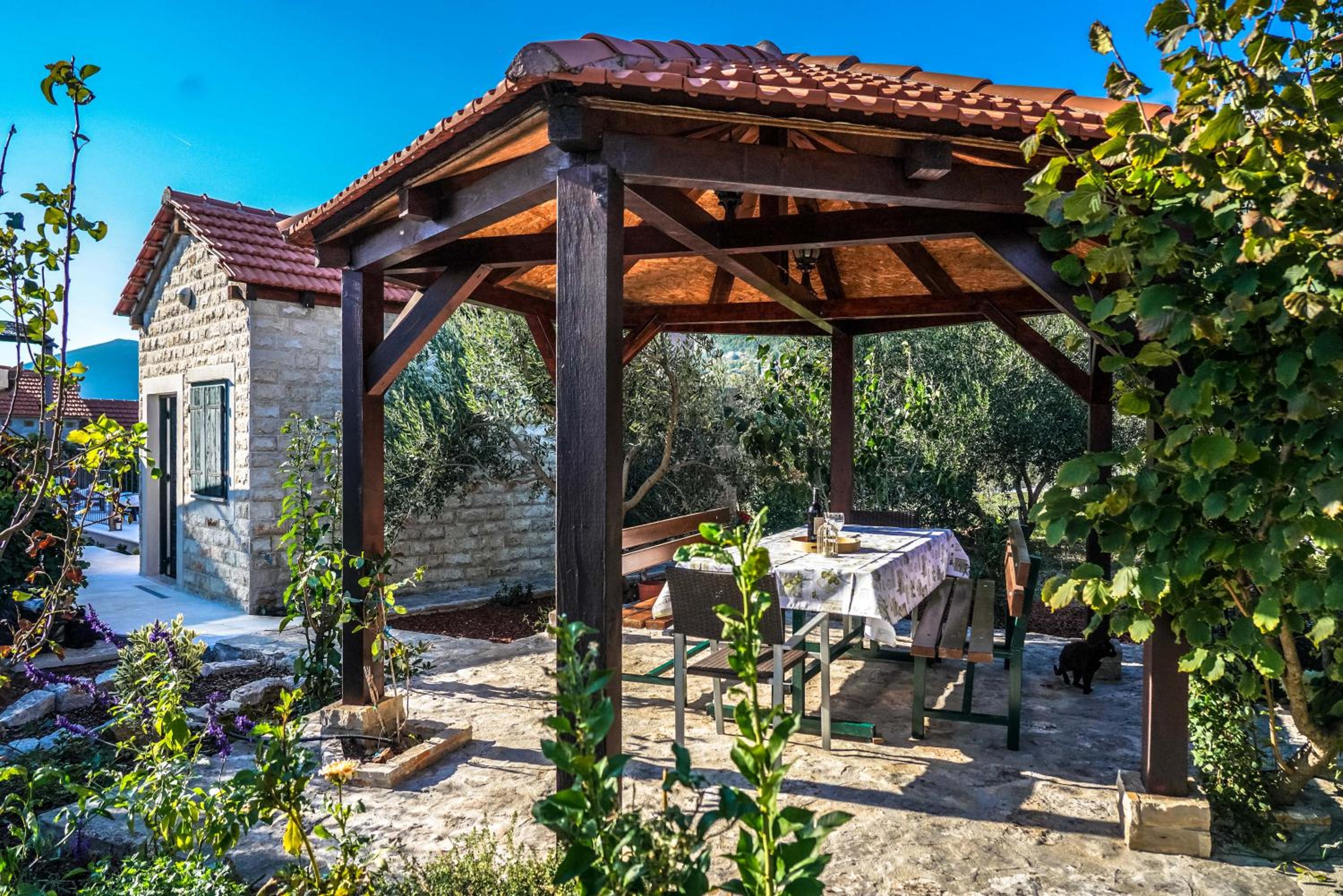 Dalmatian Sea-View Villa with Pool, Jacuzzi, Gym and Botanical Garden Near Trogir & Split view 4