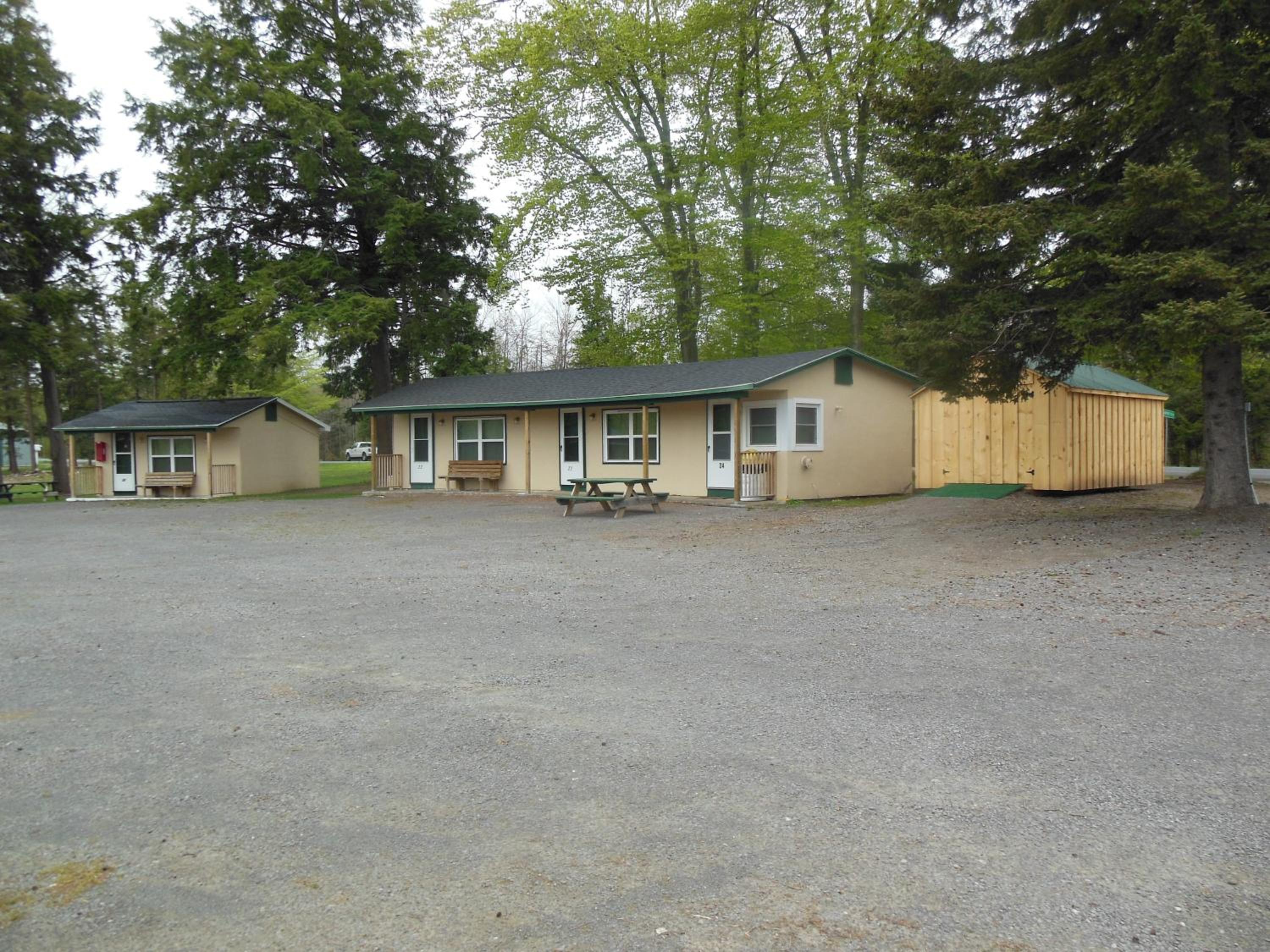 Evergreen Motel