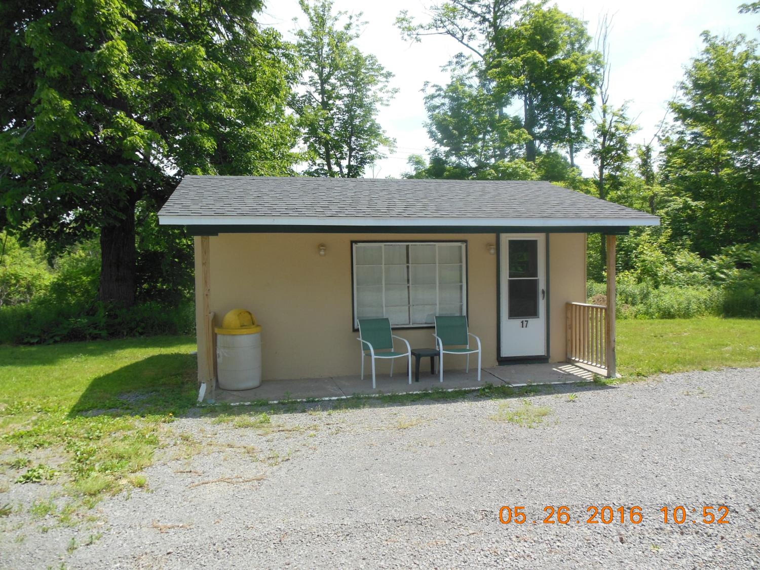 Evergreen Motel