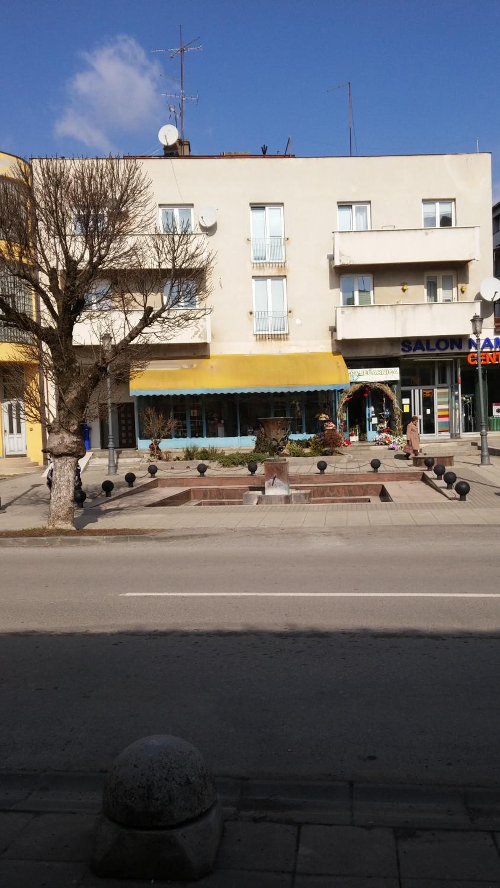 Hotel Apartman Lux - Image 1