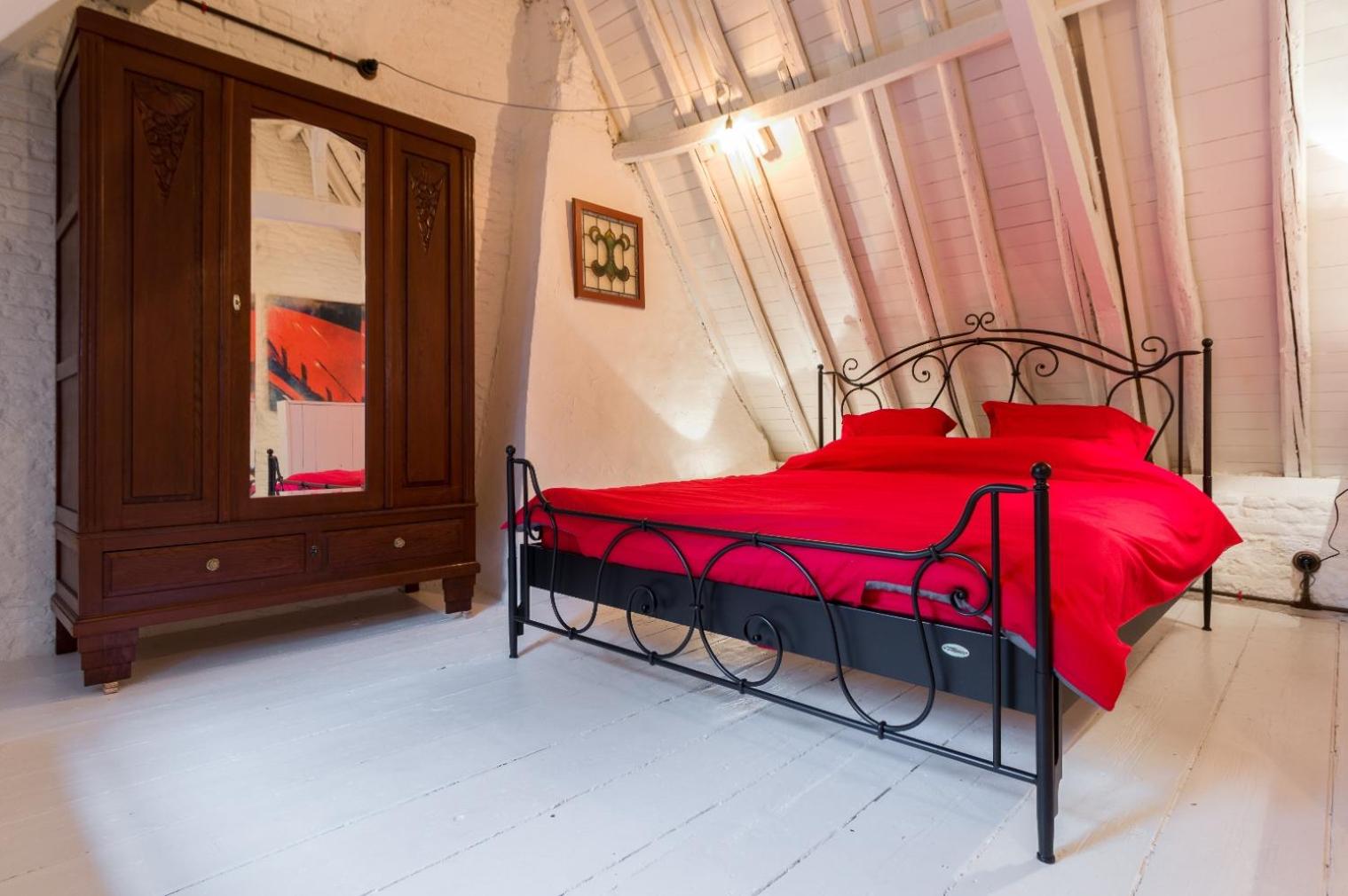 Romantic 16th century workers house