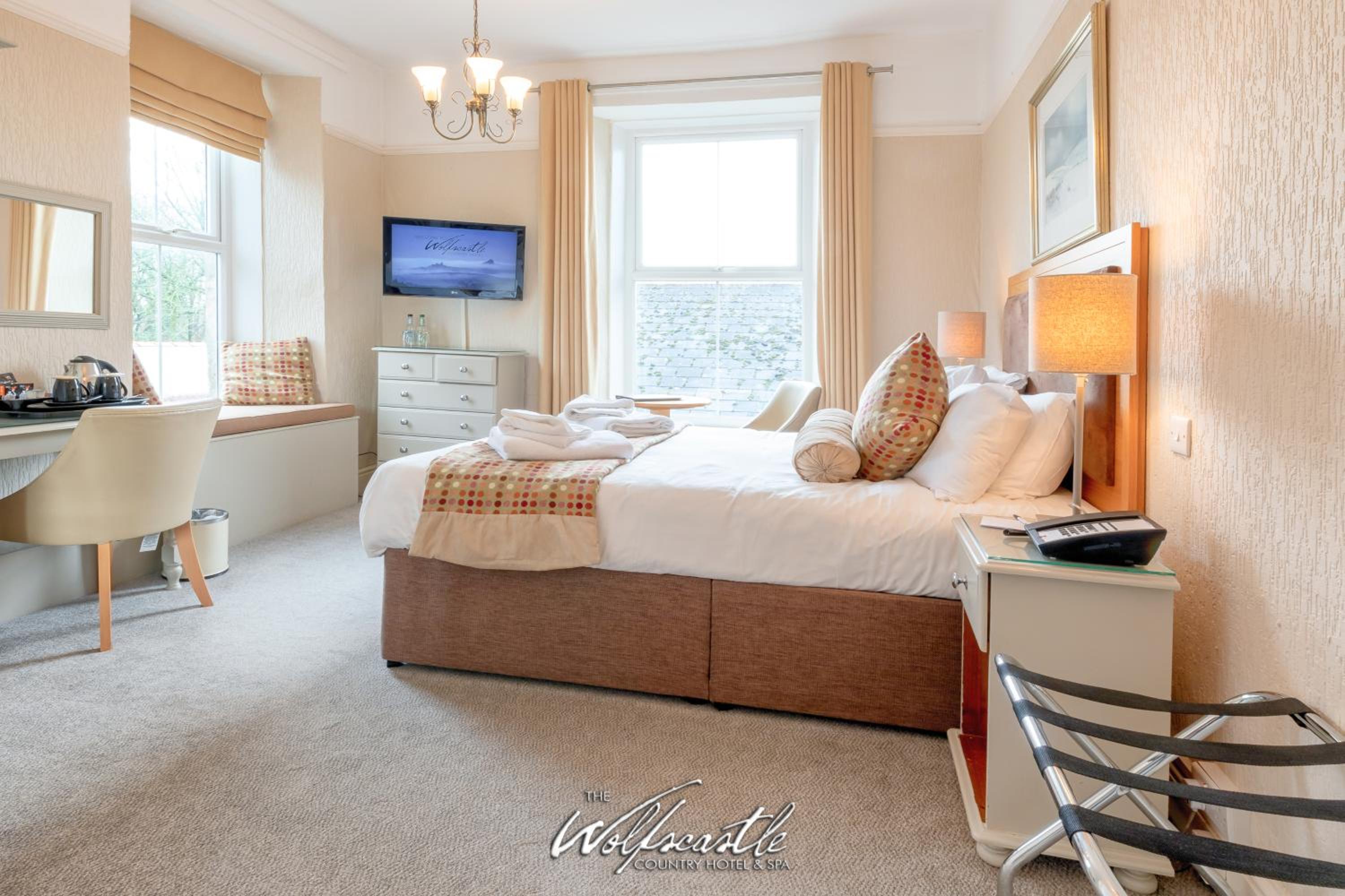 Wolfscastle Country Hotel
