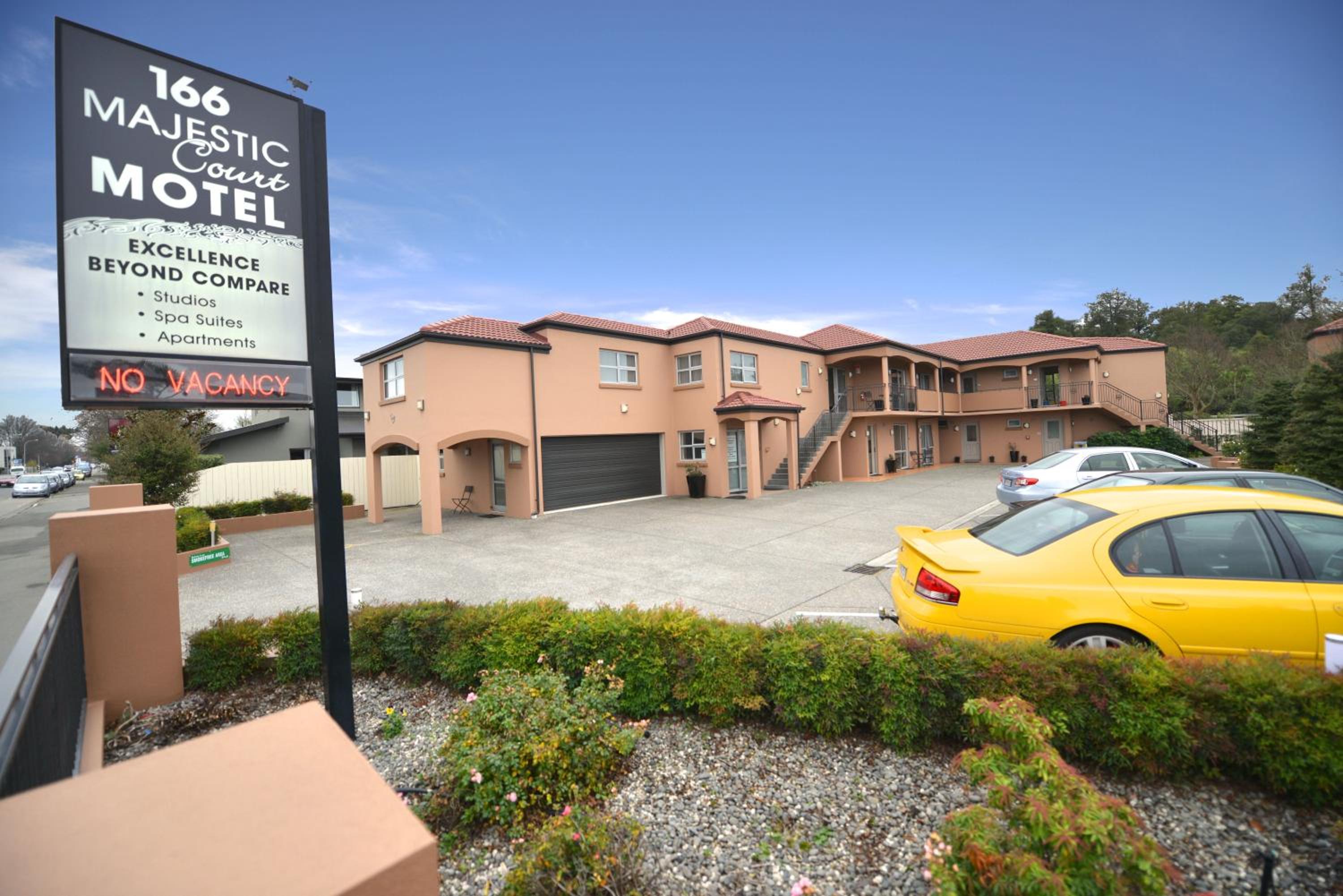 166 Majestic Court Motel - Image 2