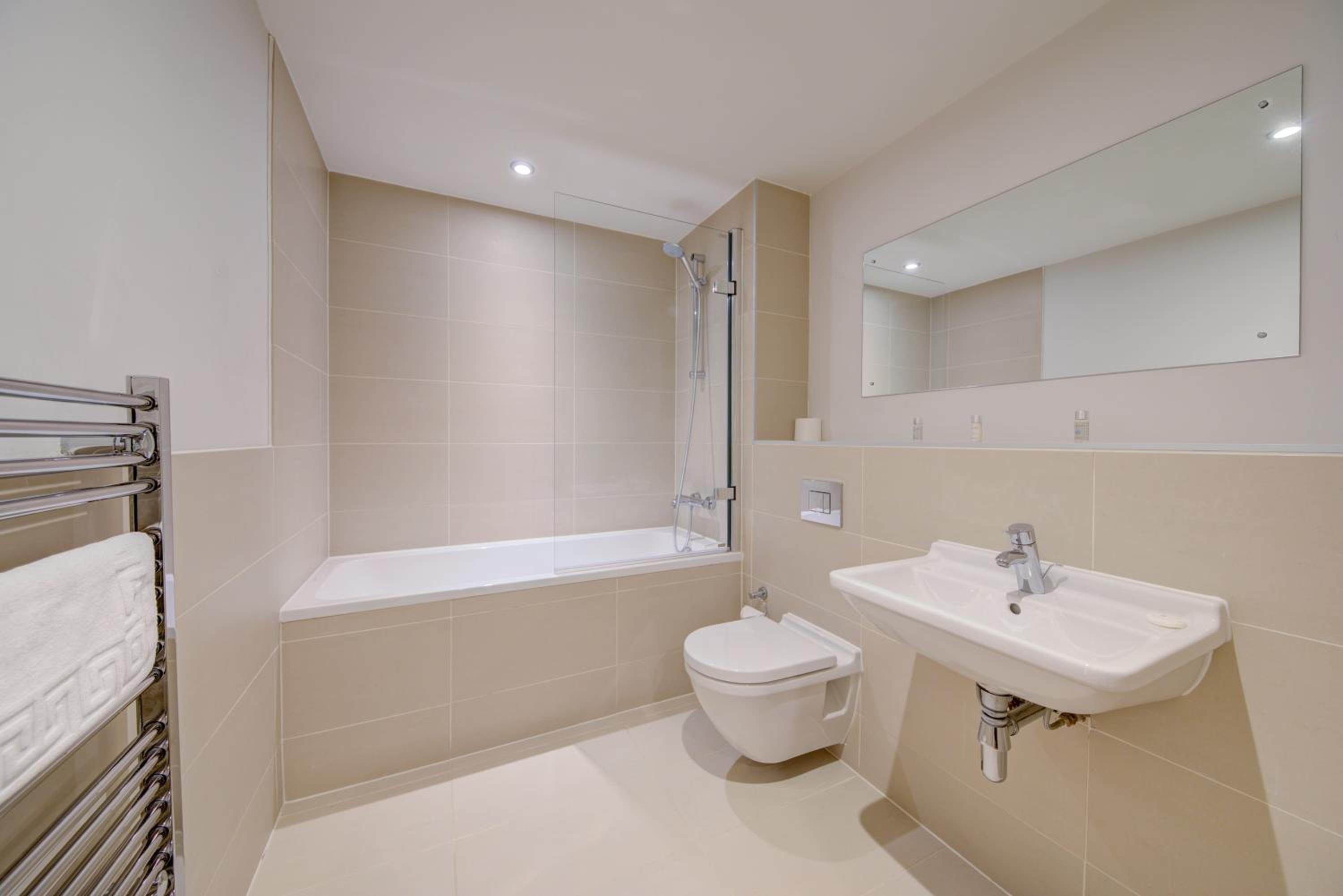 Cleyro Serviced Apartments - Finzels Reach