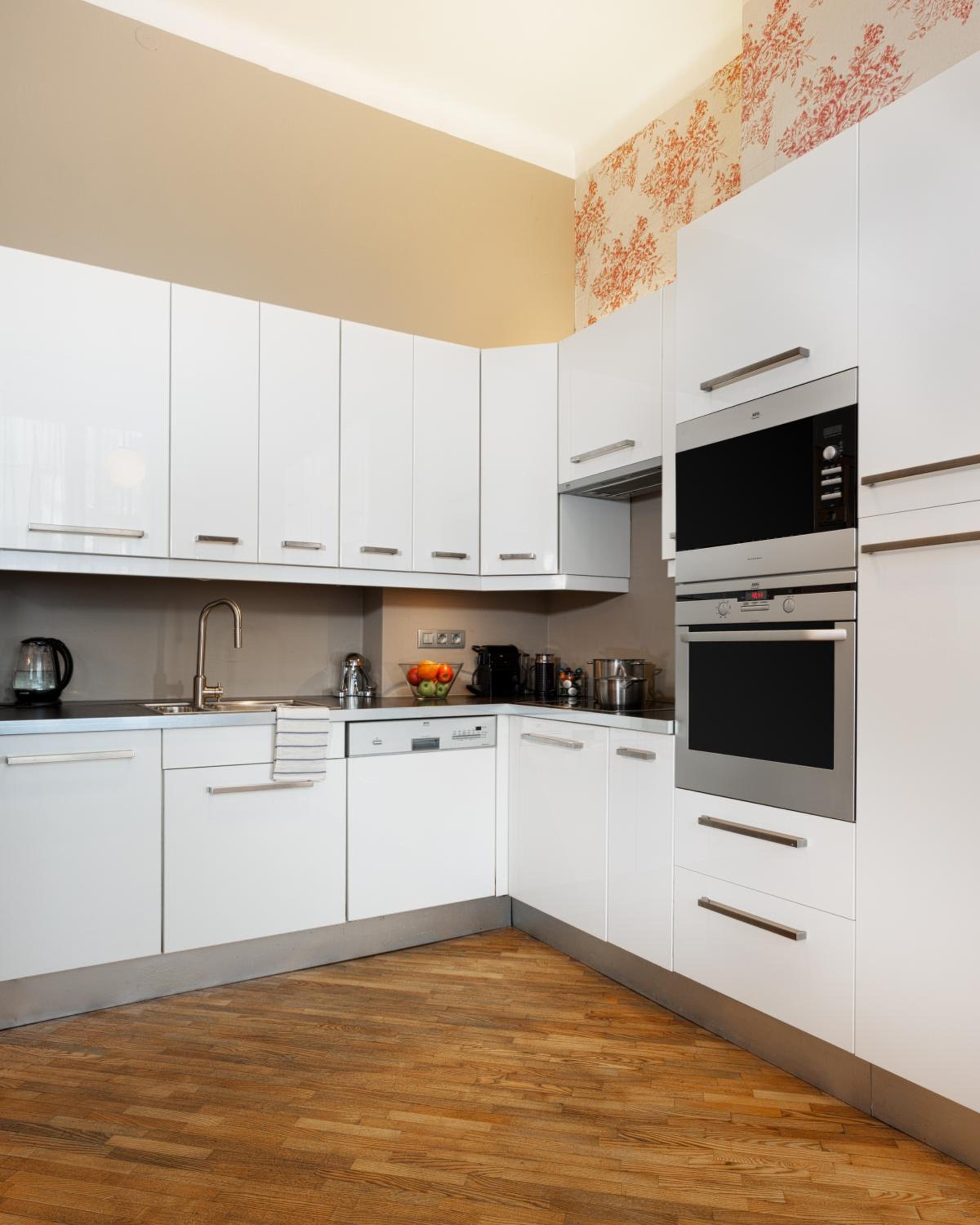 Exclusive Old Town Apartments