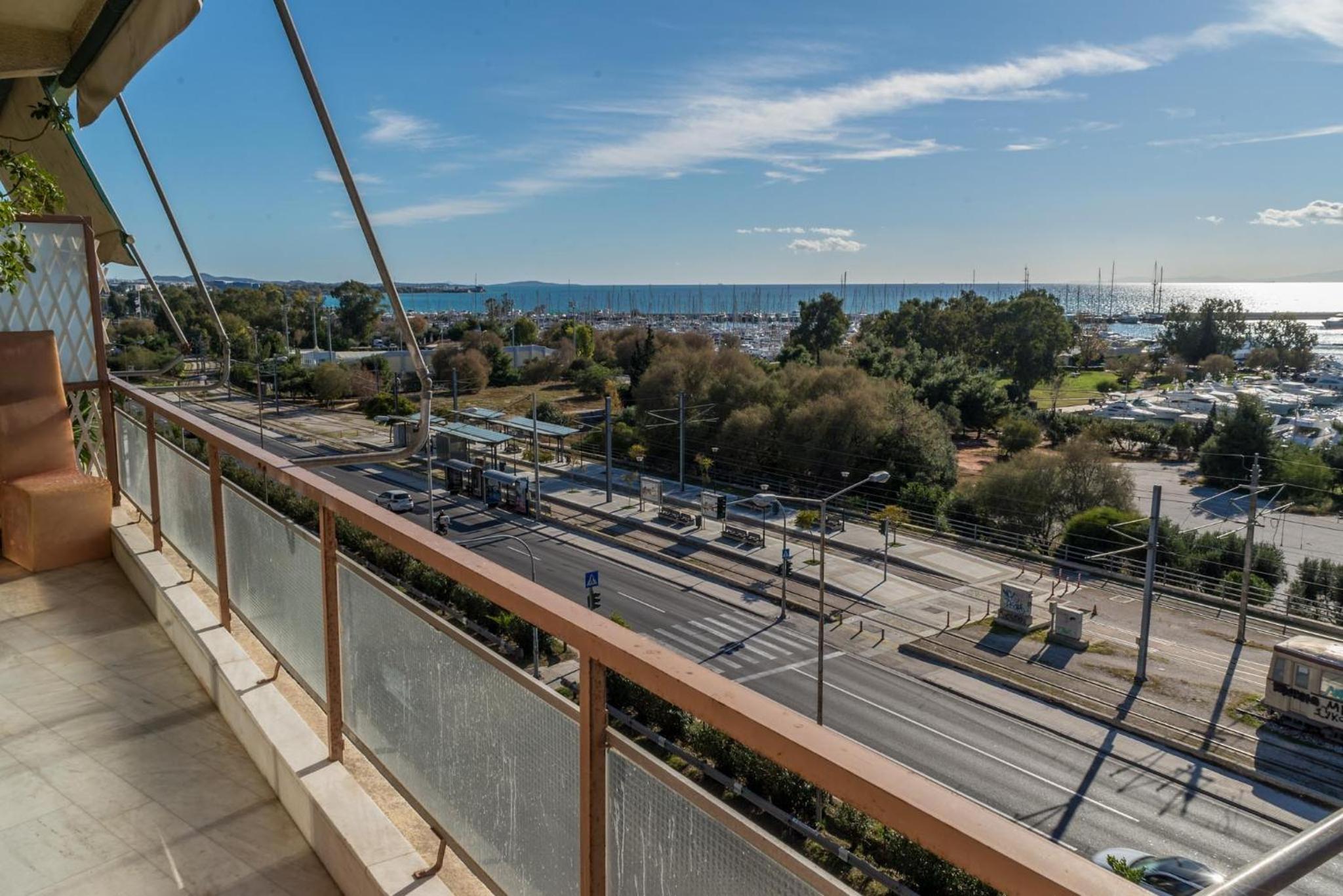 Alimos marina huge 3bd apartment