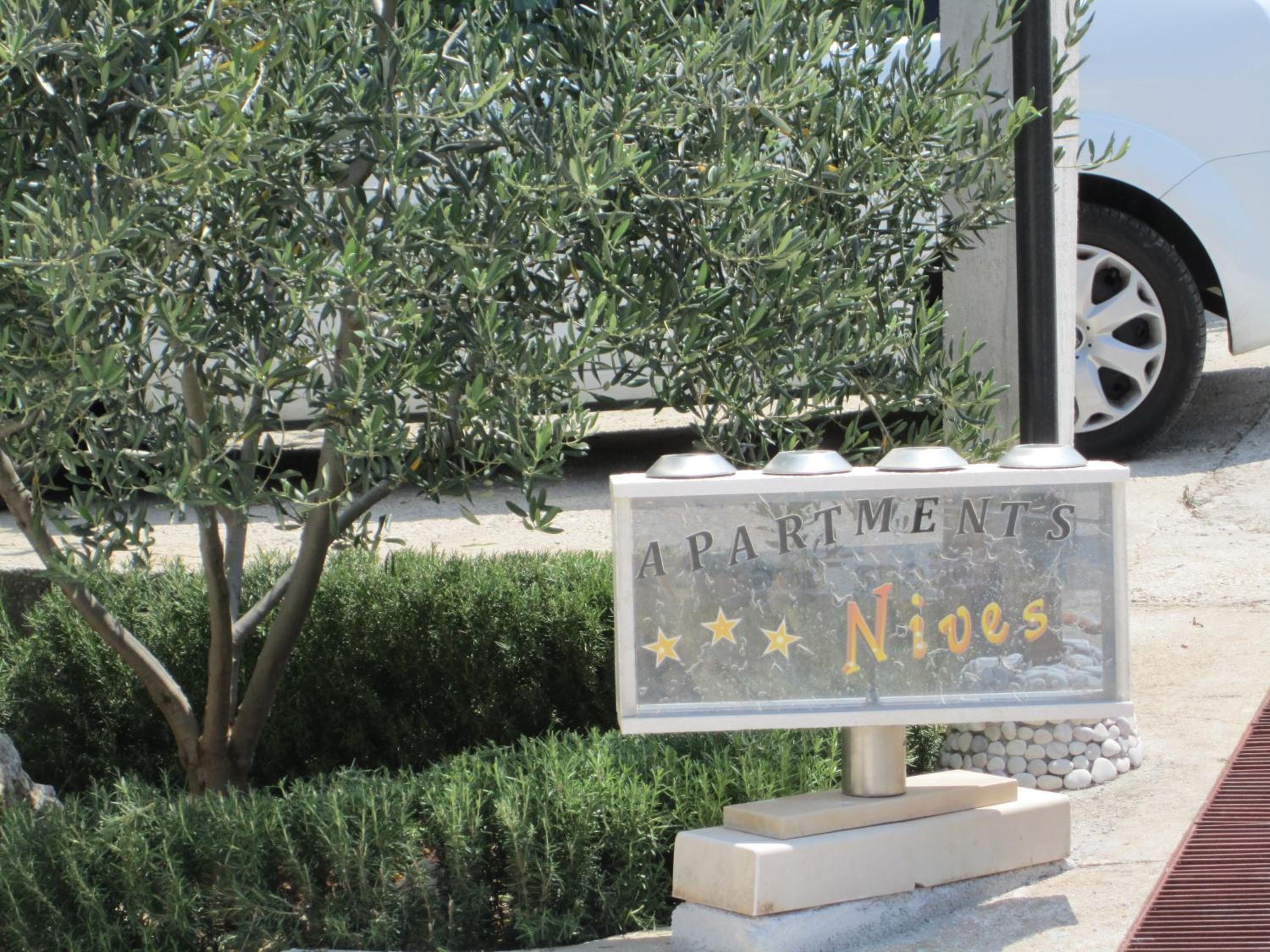 Apartments Nives
