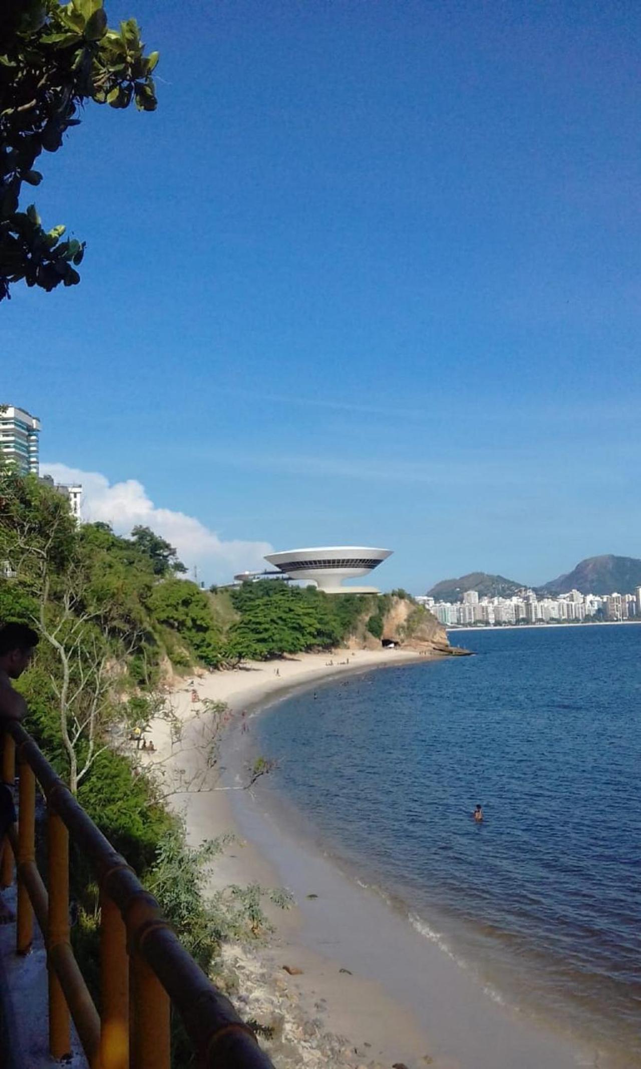 Brasileranza Hostel