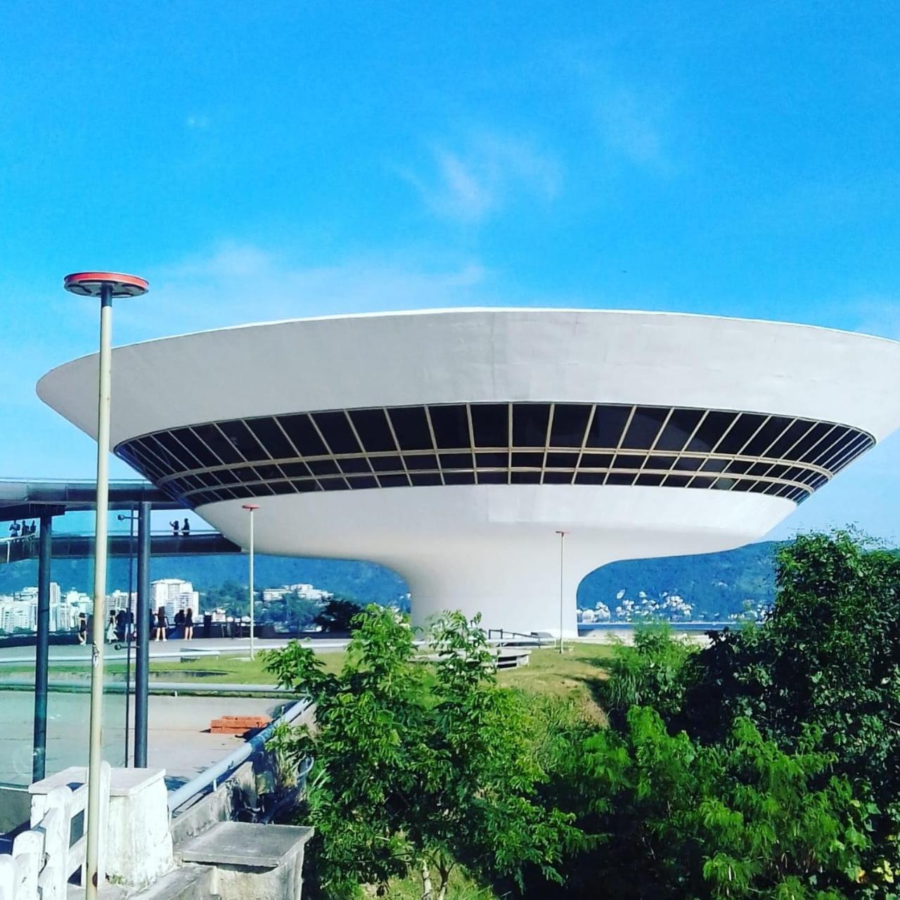 Brasileranza Hostel