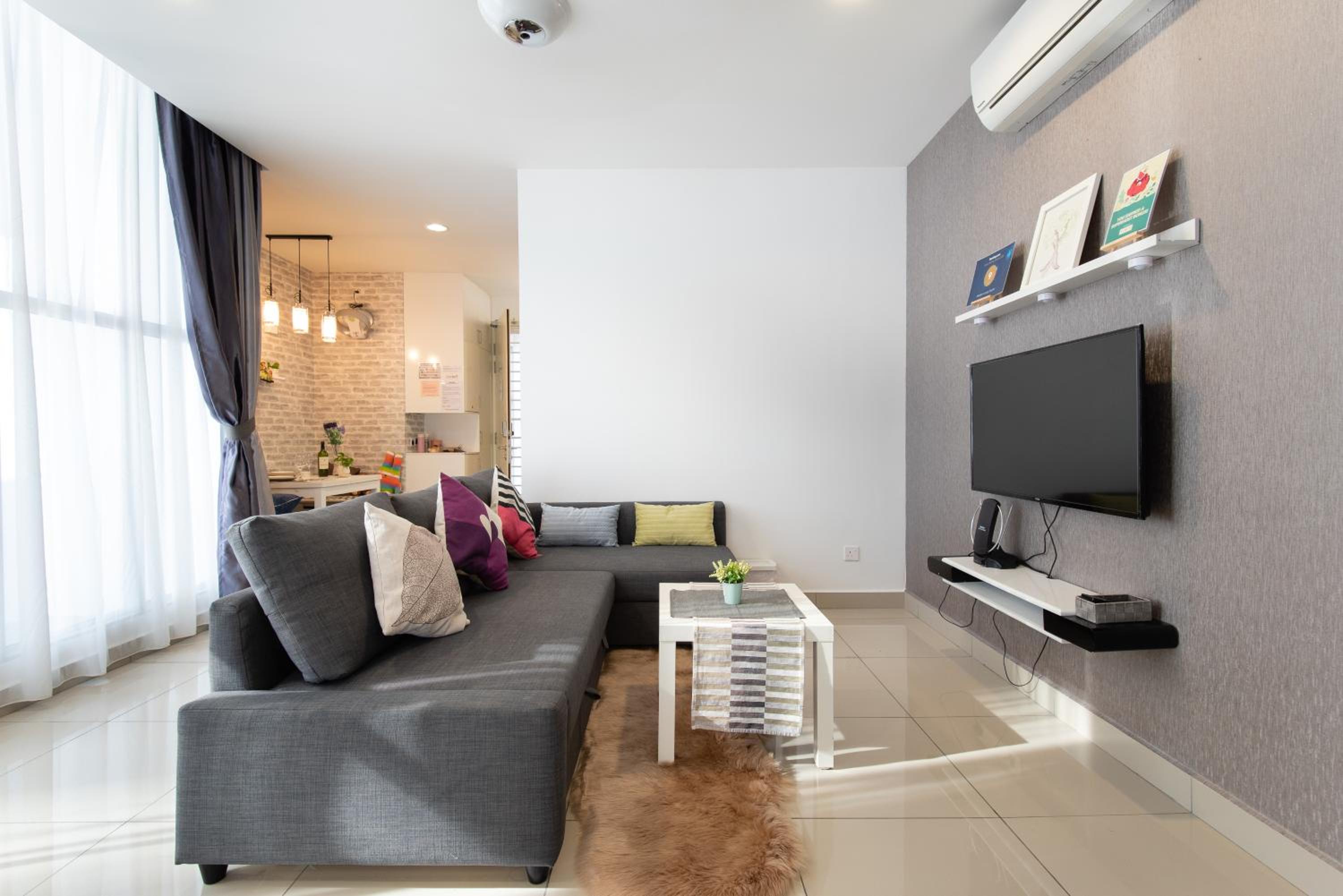 Modern Luxury Studio photo 4