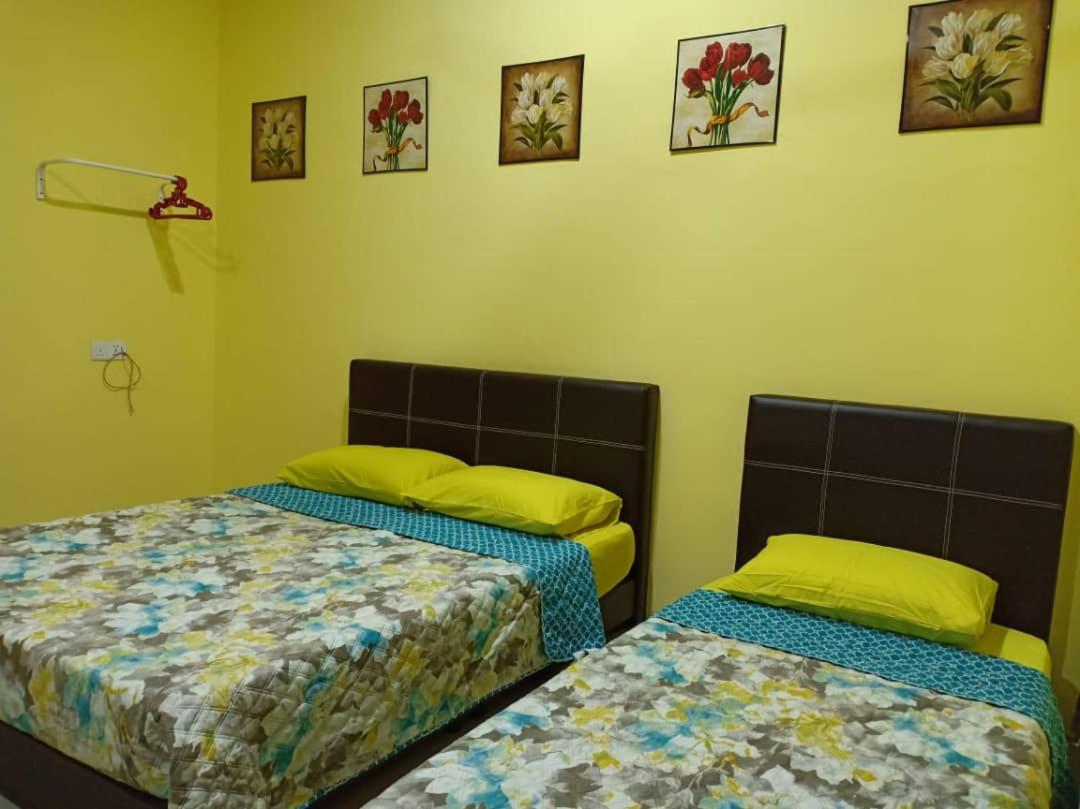 Mutiara Inn GuestRoom photo 8