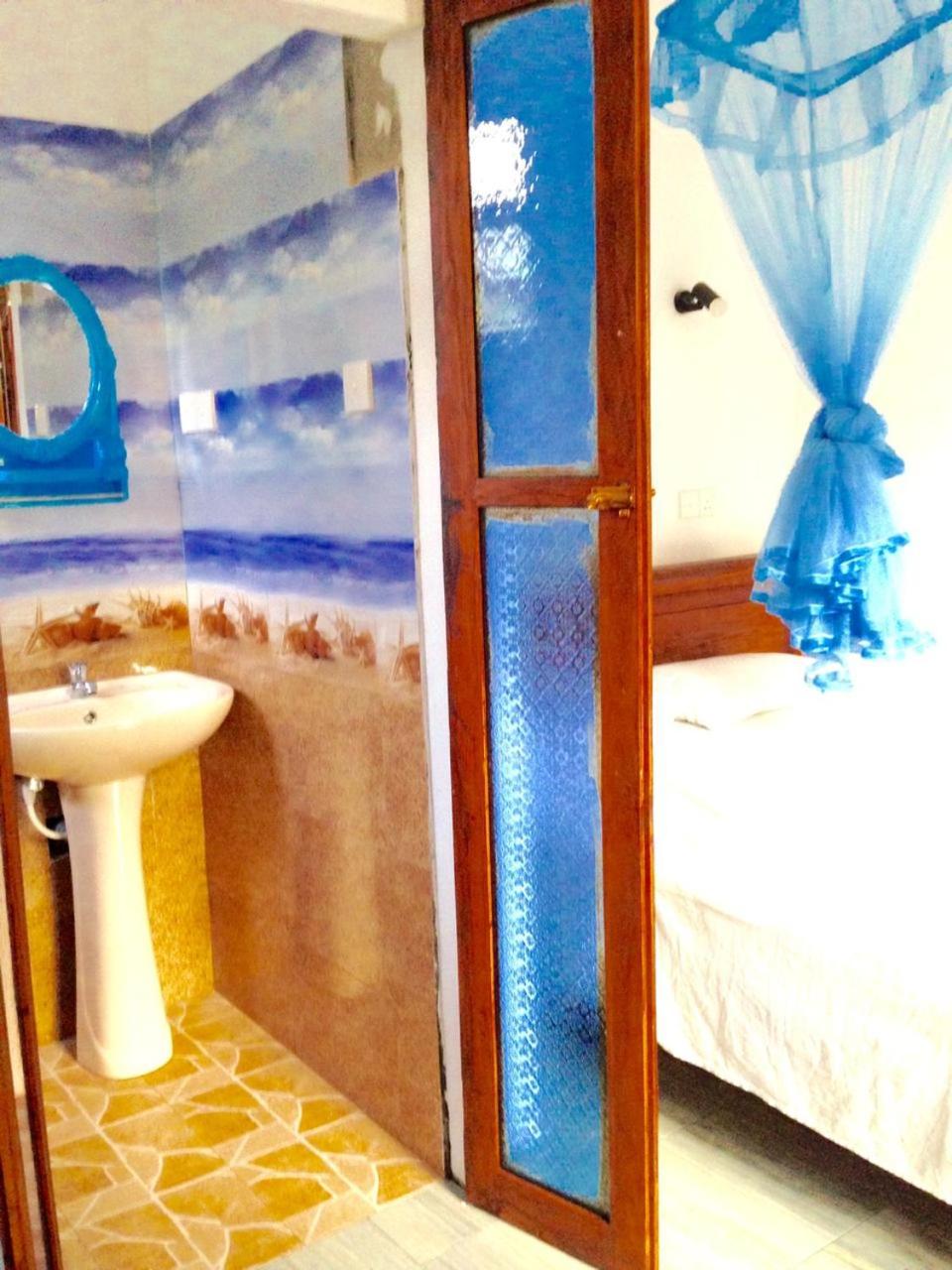 Rivi Sanda Villa & Apartment Hikkaduwa