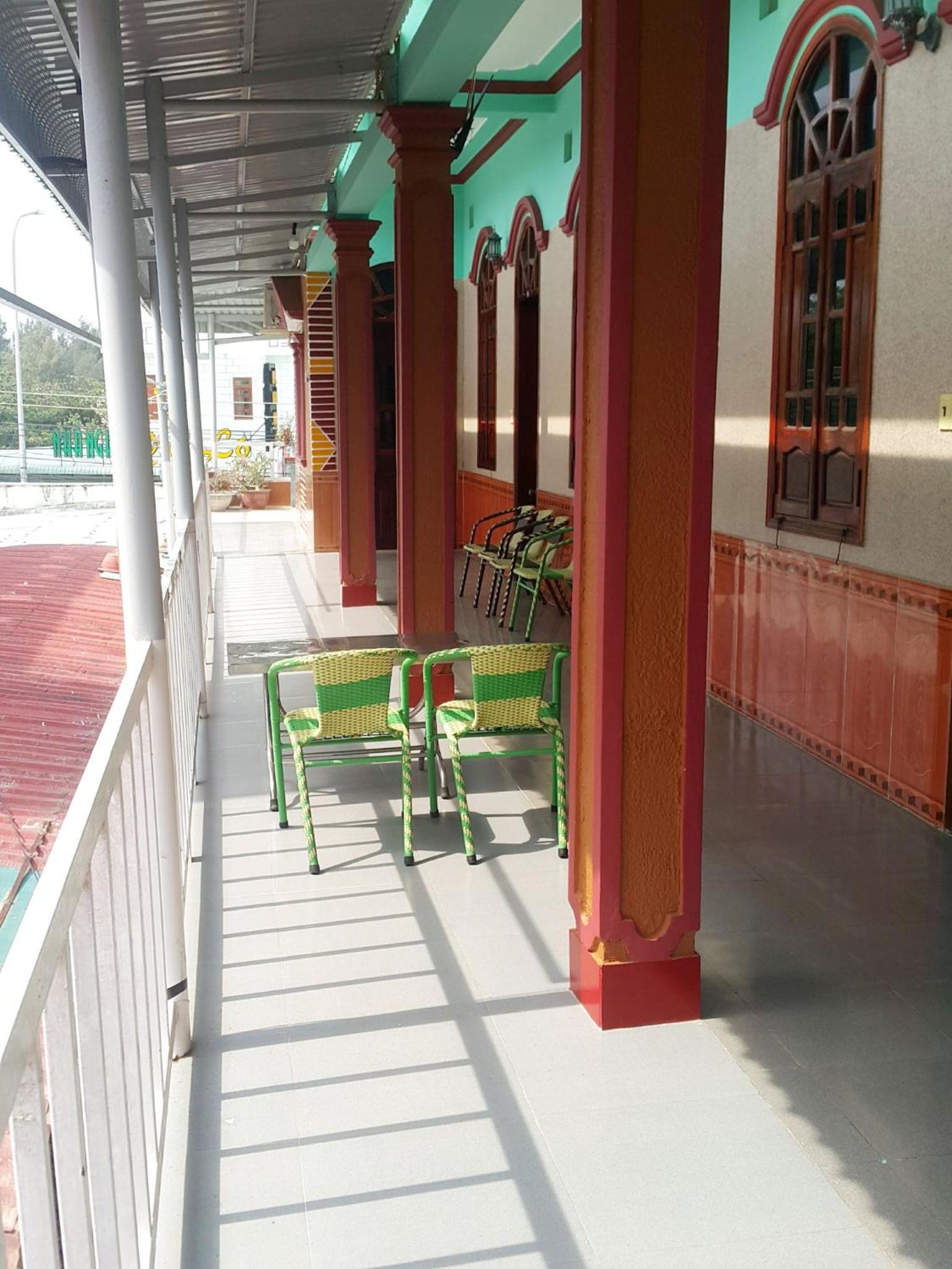 balcony