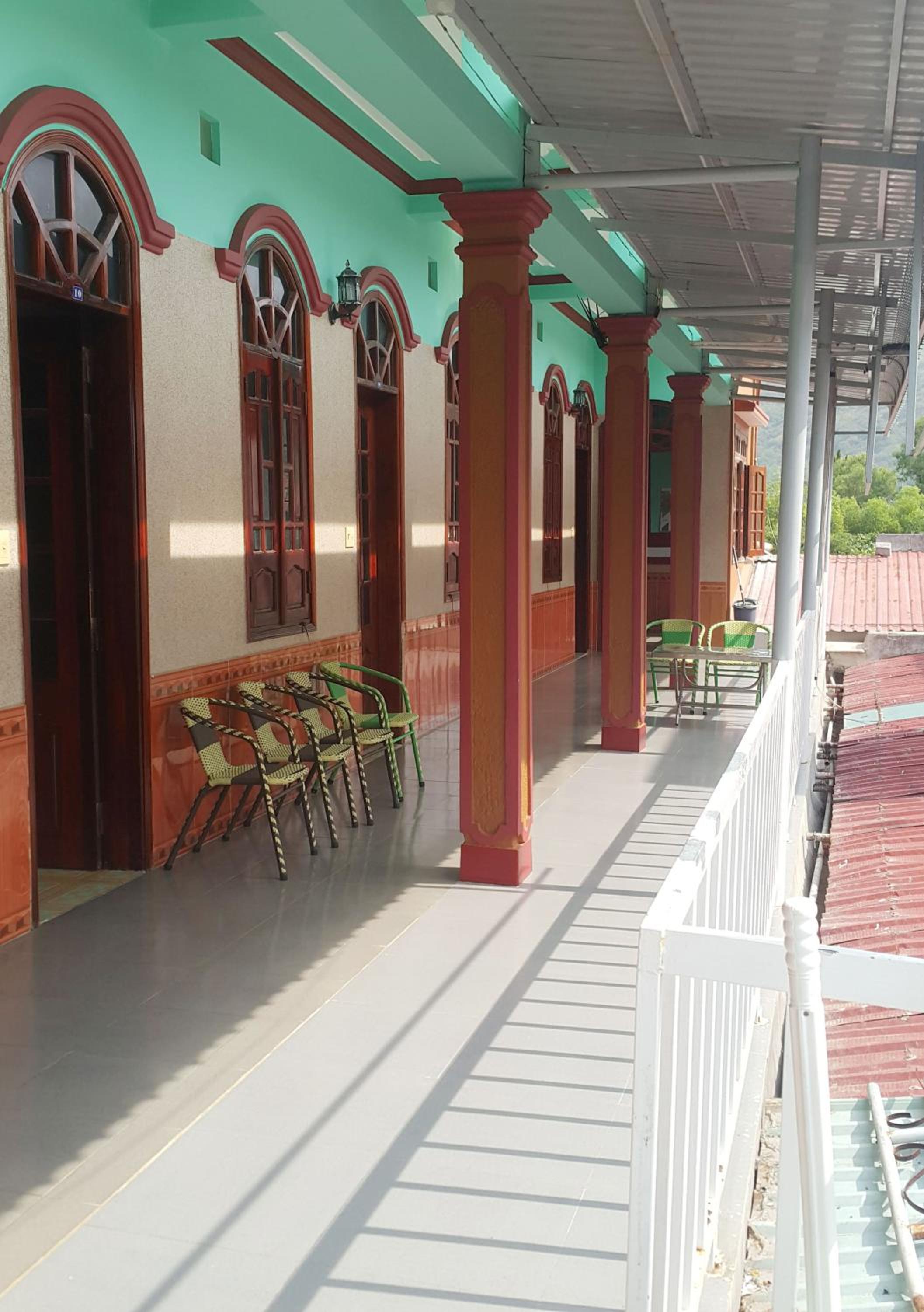 balcony