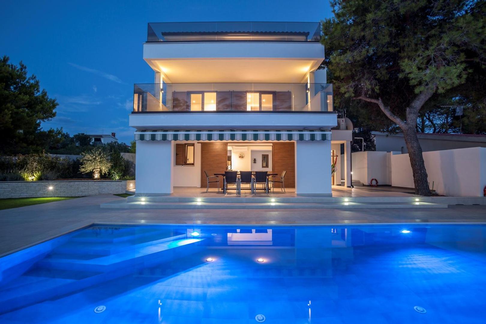 Hotel Sailor house villa near Trogir, private pool - Image 1